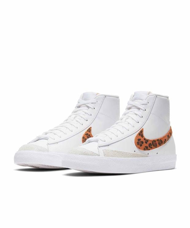 beige nike blazer mid 77