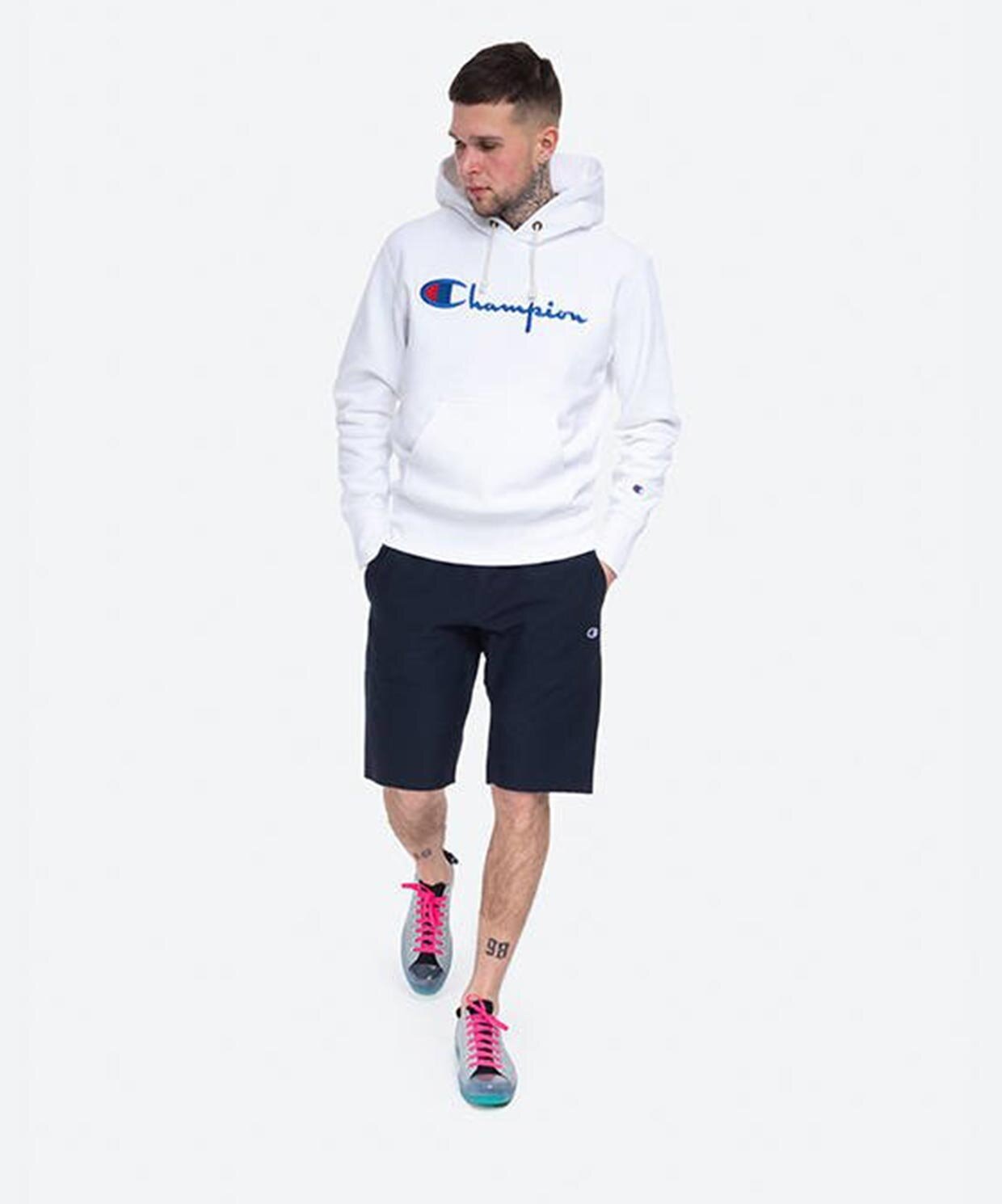 champion sweatshirt sneaks up