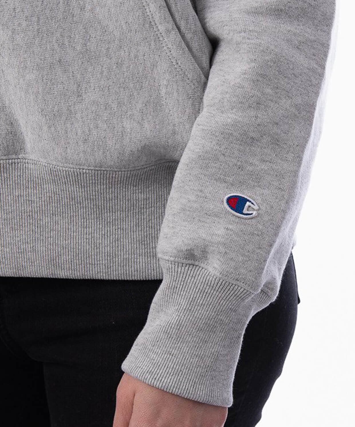 champion sweatshirt sneaks up