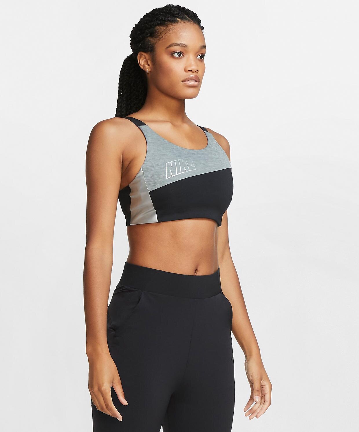 Nike топы женские. Nike Dri Fit топ бра. Спортивный топ бра Nike Dri-Fit ADV Swoosh. Топ найк женский. Топ женский Nike Sportswear.