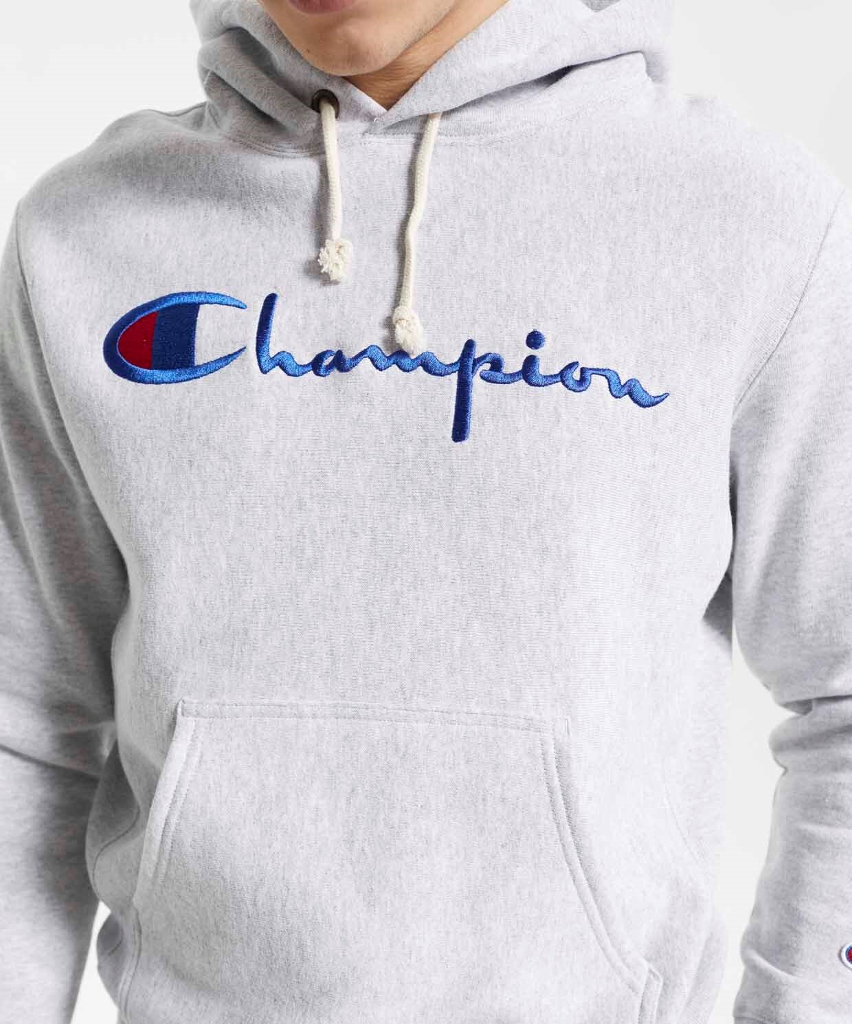 champion sweatshirt sneaks up