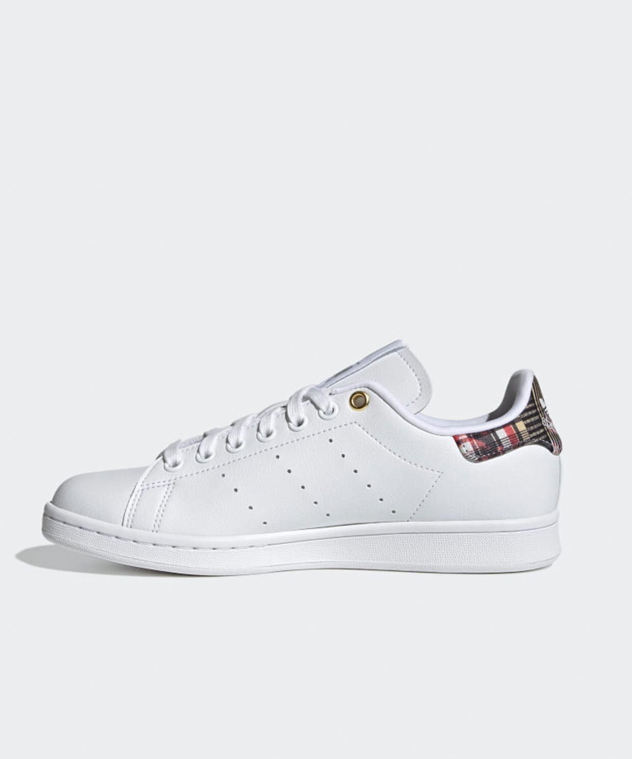 sneaks up stan smith