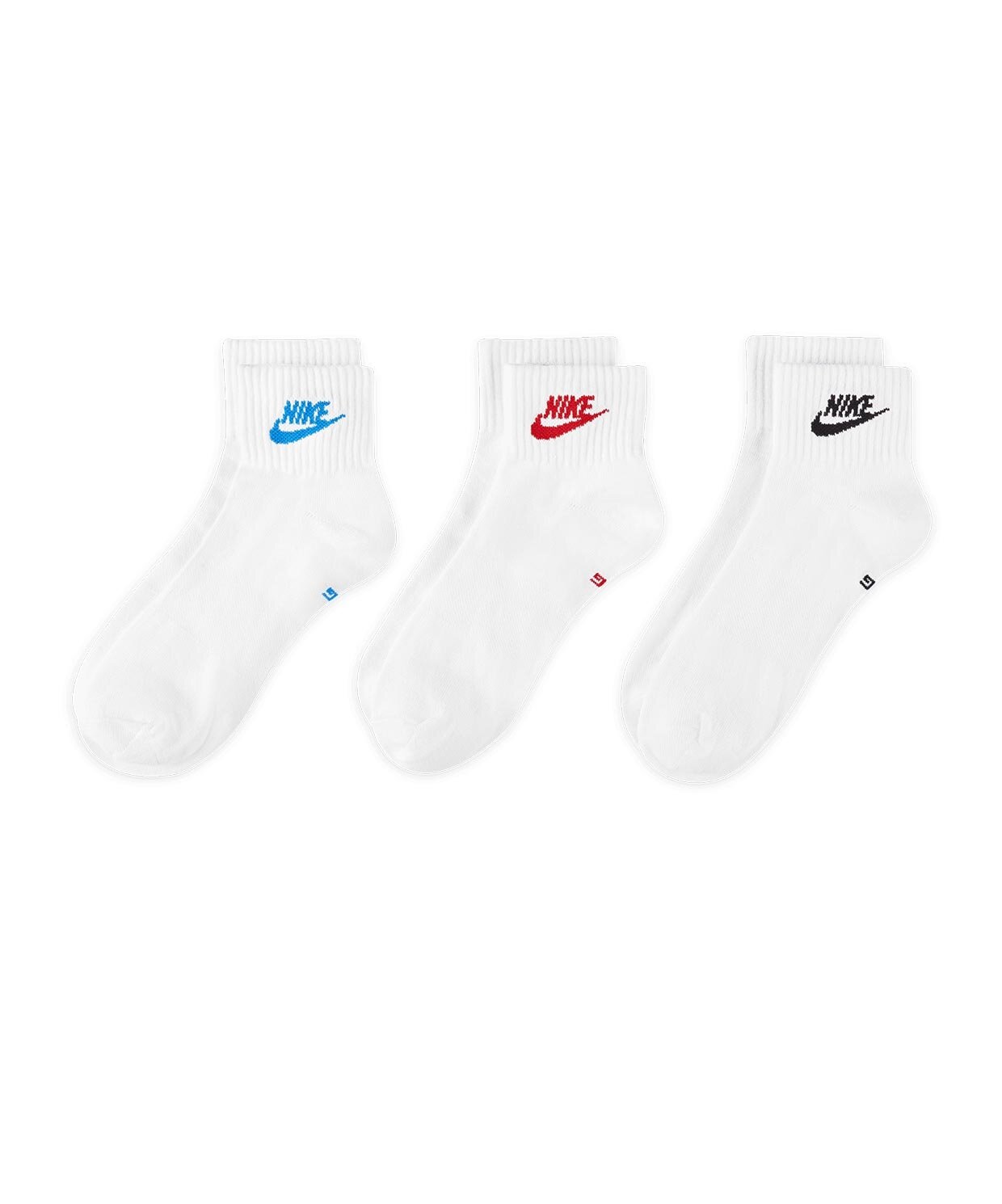 resm Nike Everyday Essential Ankle Socks