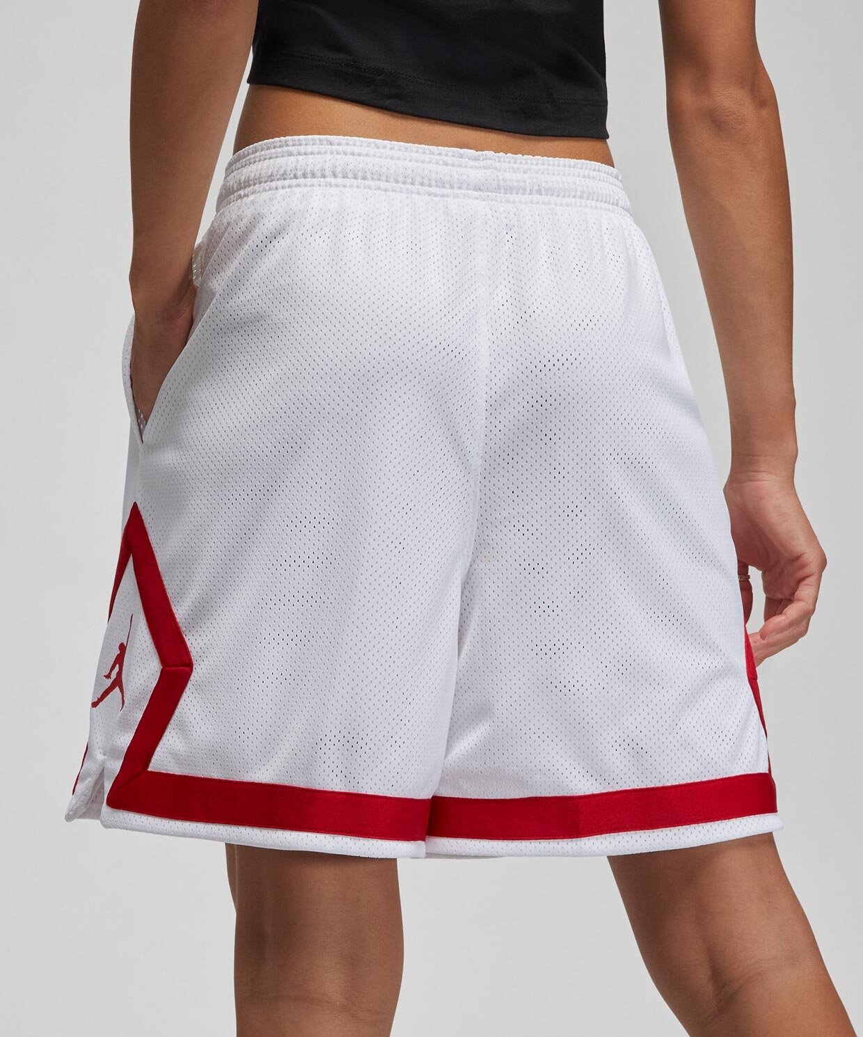Nike Sportswear Heritage shorts