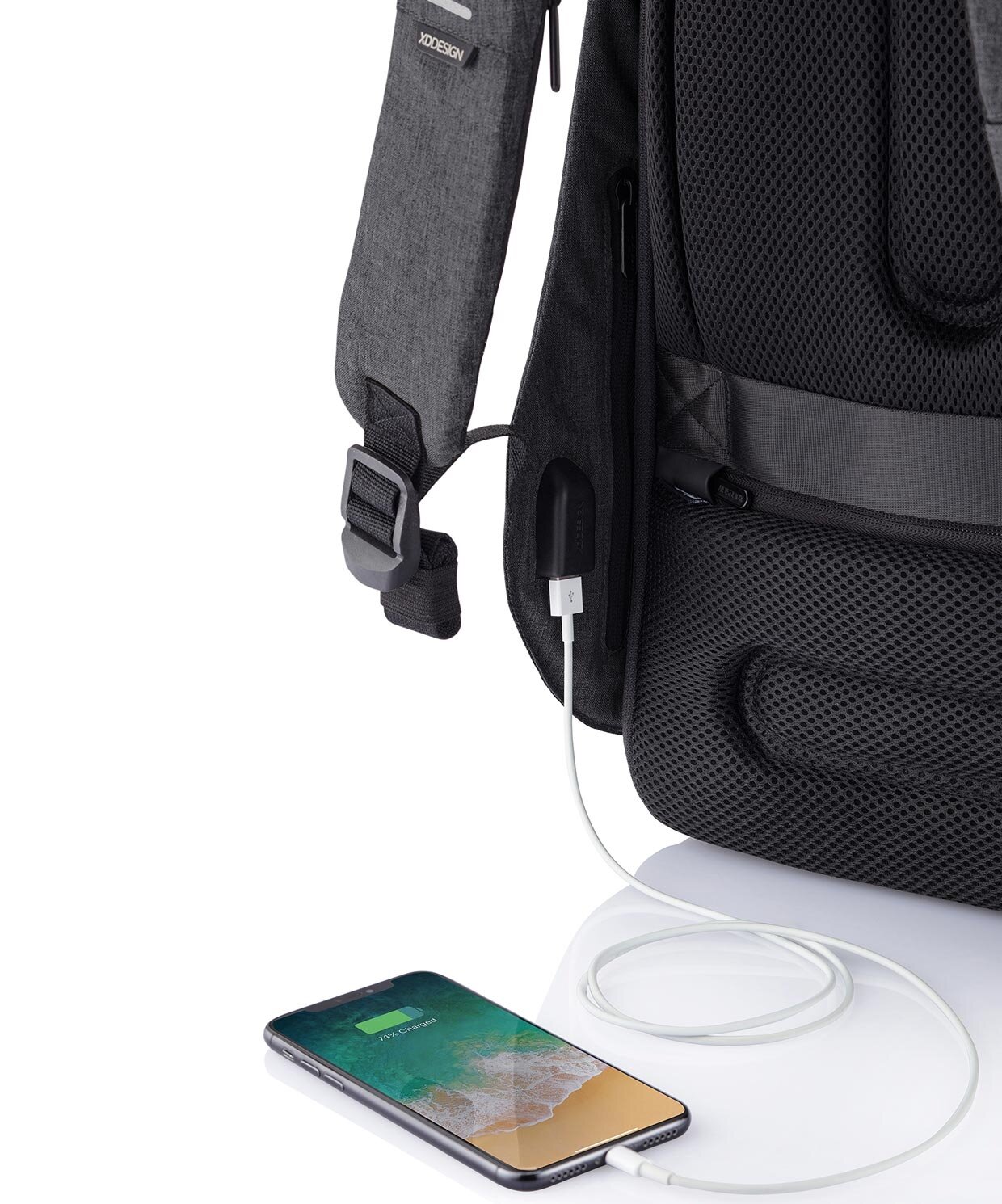 XD Design Bobby Hero XL AntiTheft Backpack Black UNISEX P705.711