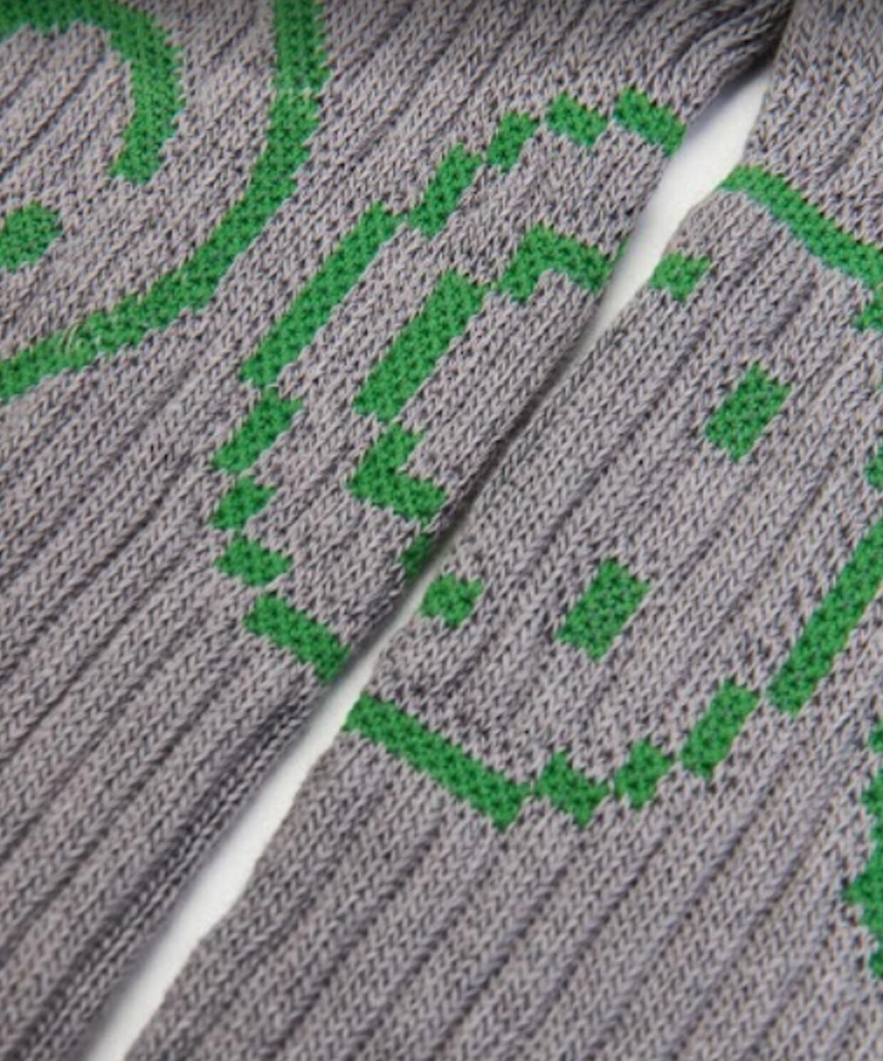 resm Reflect Studio Ribbed Smiley Socks