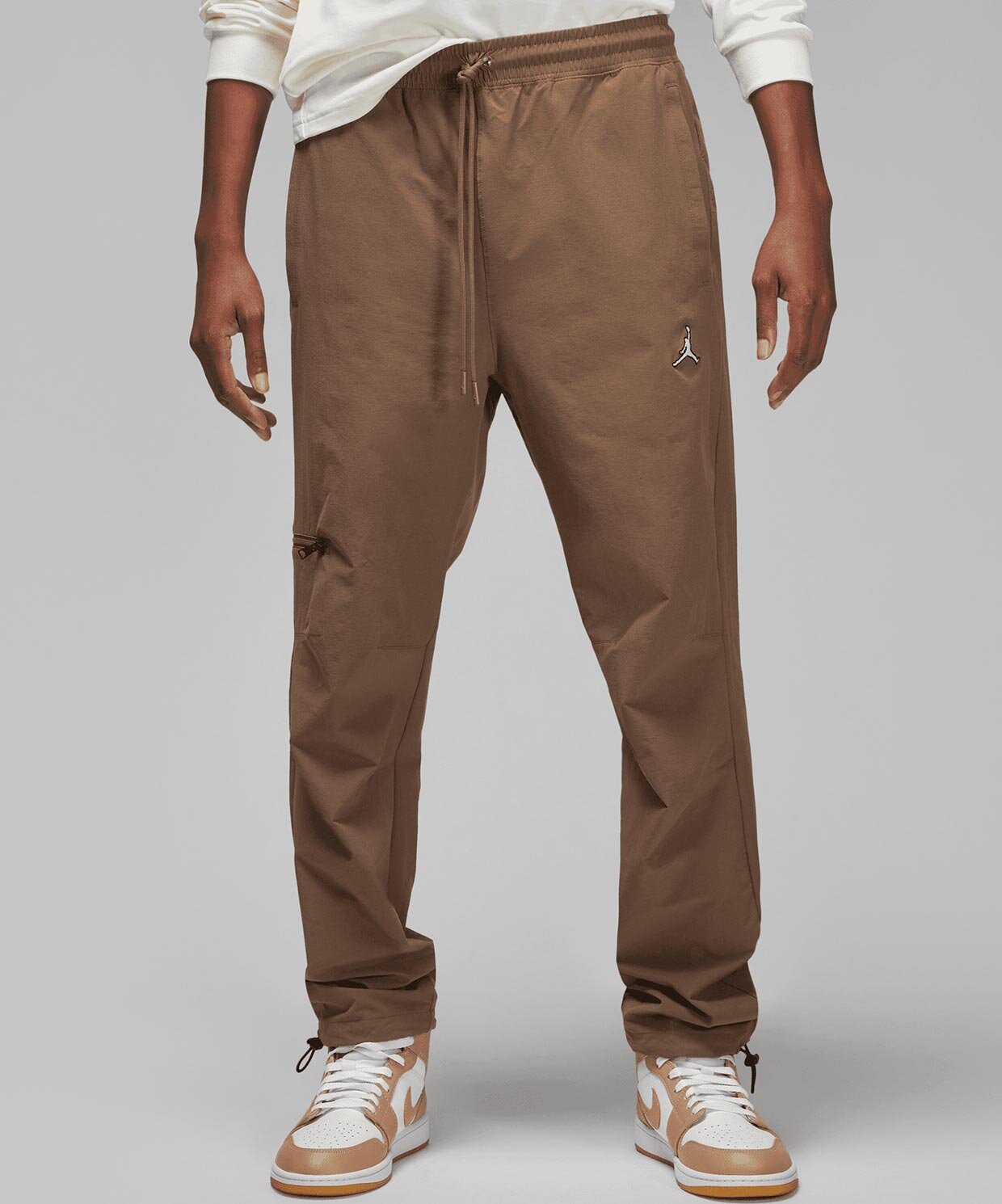 Мужские брюки Jordan M J Ess Woven Pant по цене 10120.0
