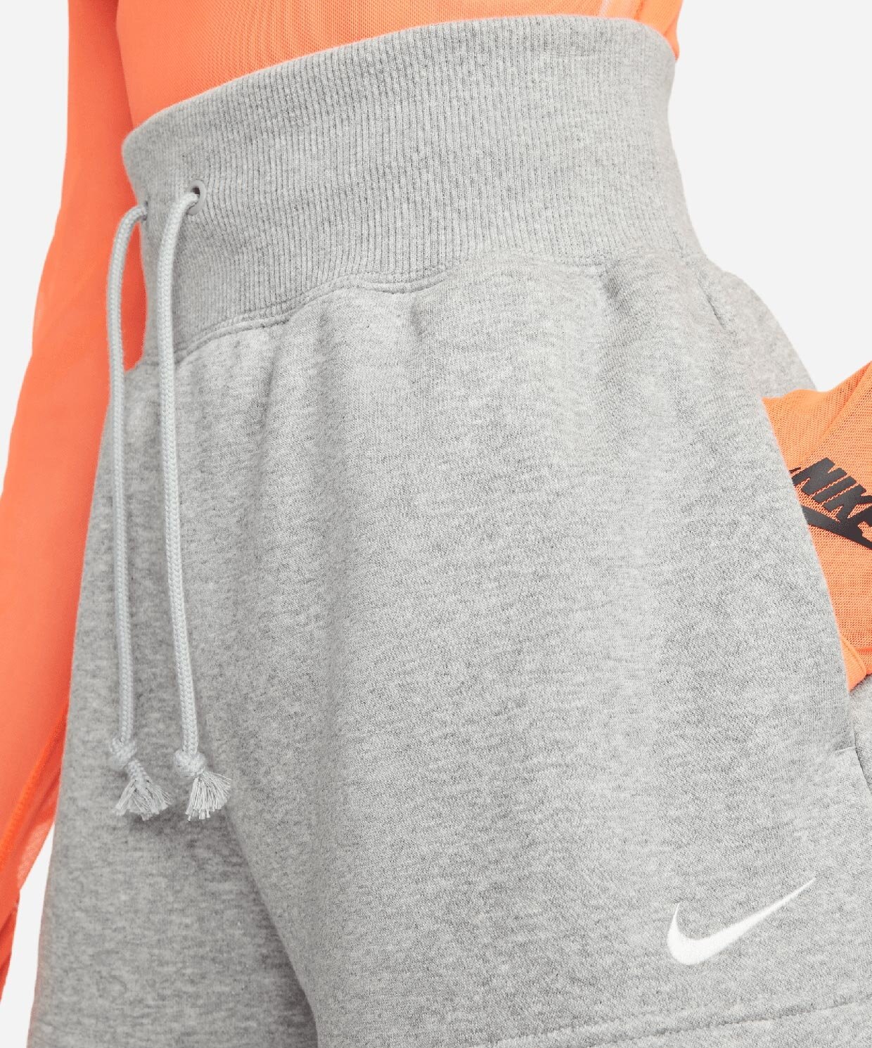 resm Nike Sportswear Phoenix Fleece High-Waisted Loose Shorts