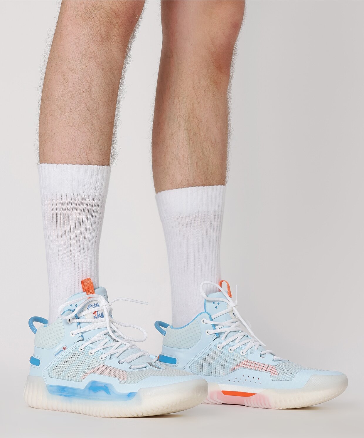 Li-Ning Badfive 3