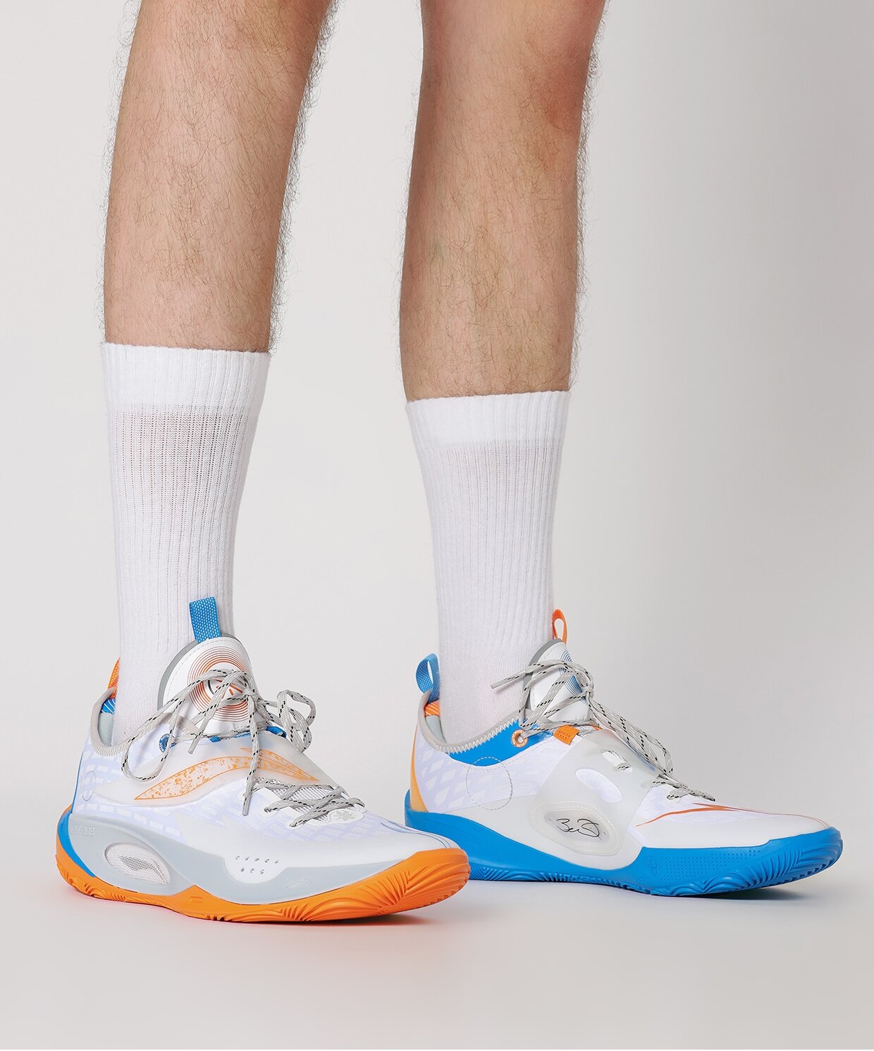 Li-Ning Wade 808