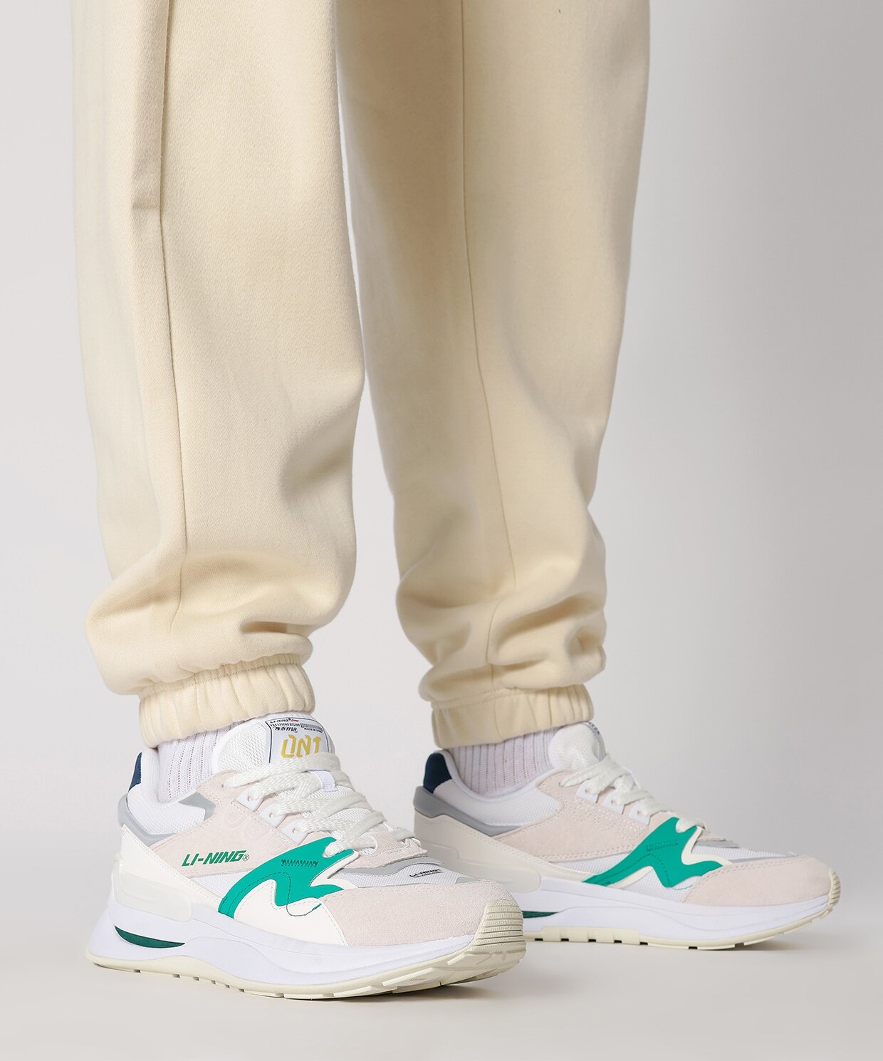 Li-Ning 001 Moment V2 | ERKEK | AGCT017-2-001 | Sneaks Up