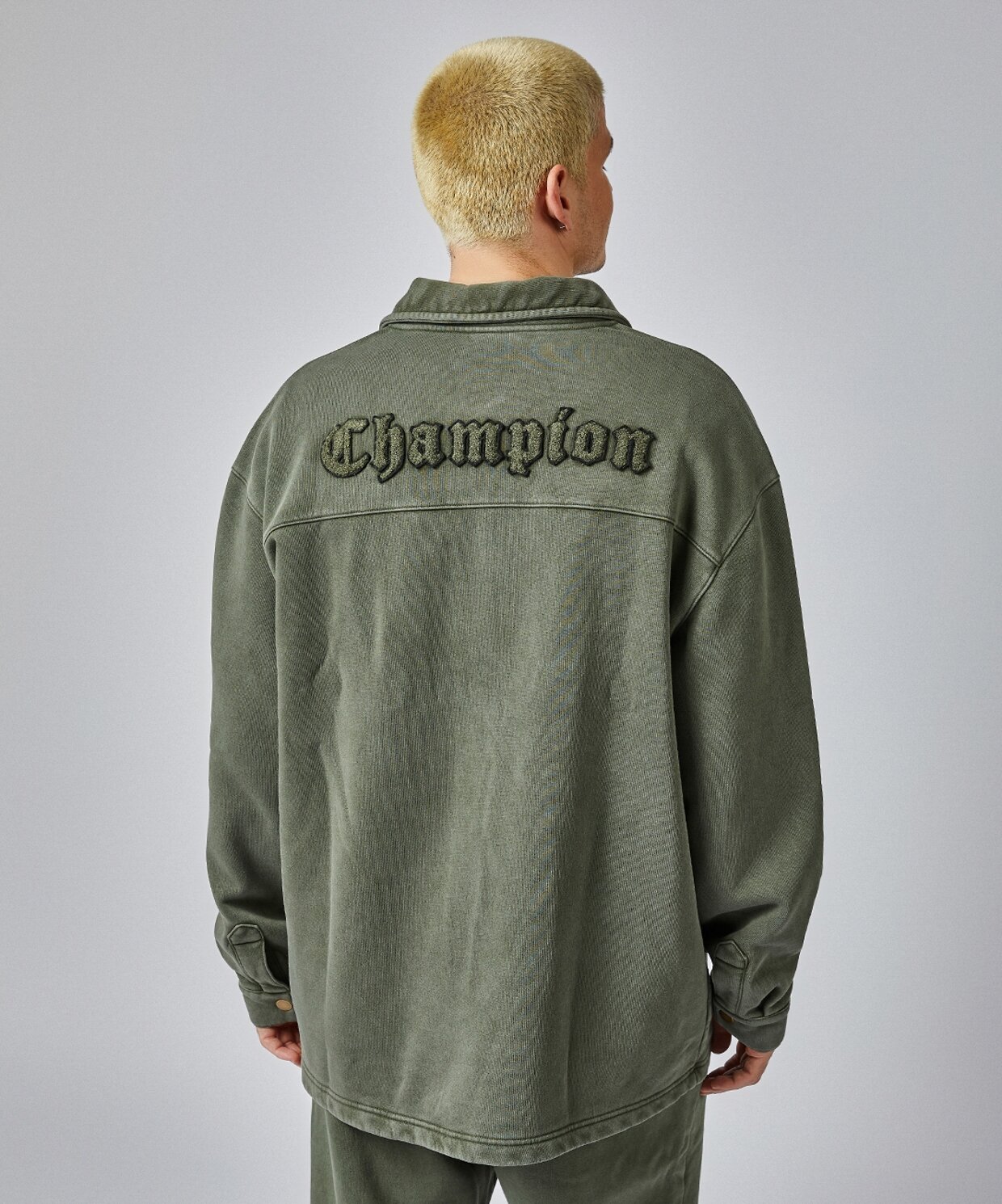 Champion Full Buttoned Sweatshirt