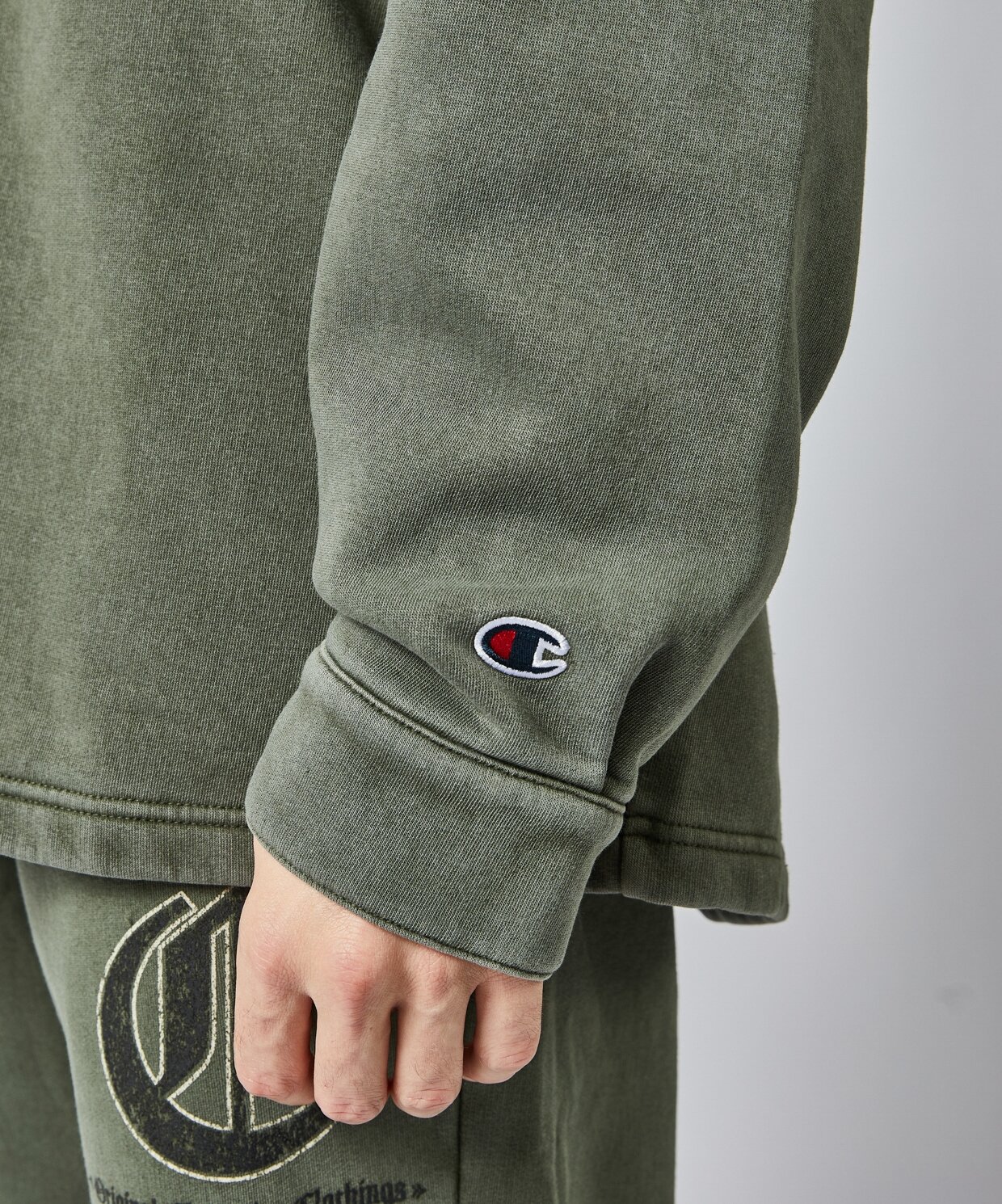 Champion Full Buttoned Sweatshirt