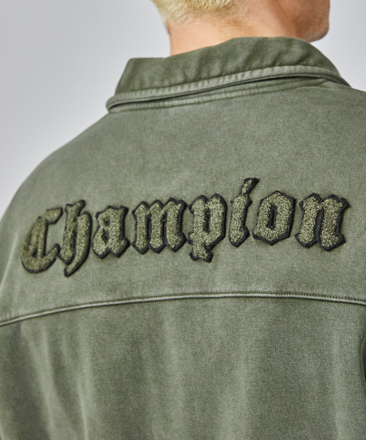 Champion Full Buttoned Sweatshirt