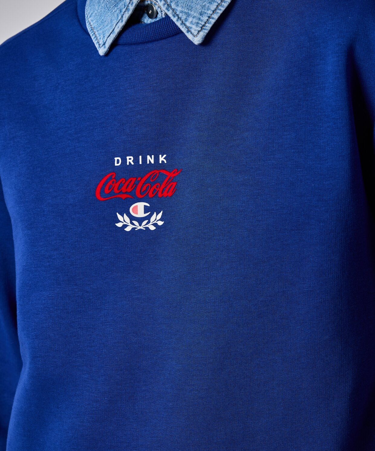 resm Champion Coca Cola Crewneck Sweatshirt