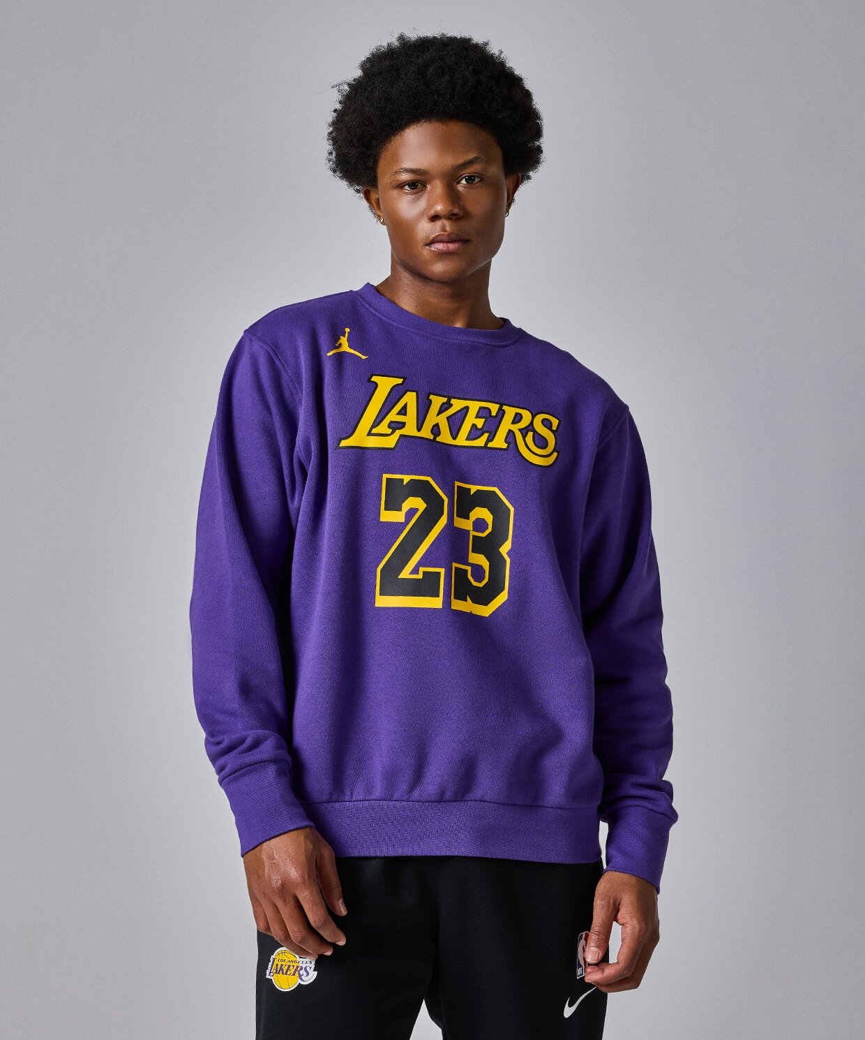 resm Nike Los Angeles Lakers Courtside Statement Edition
