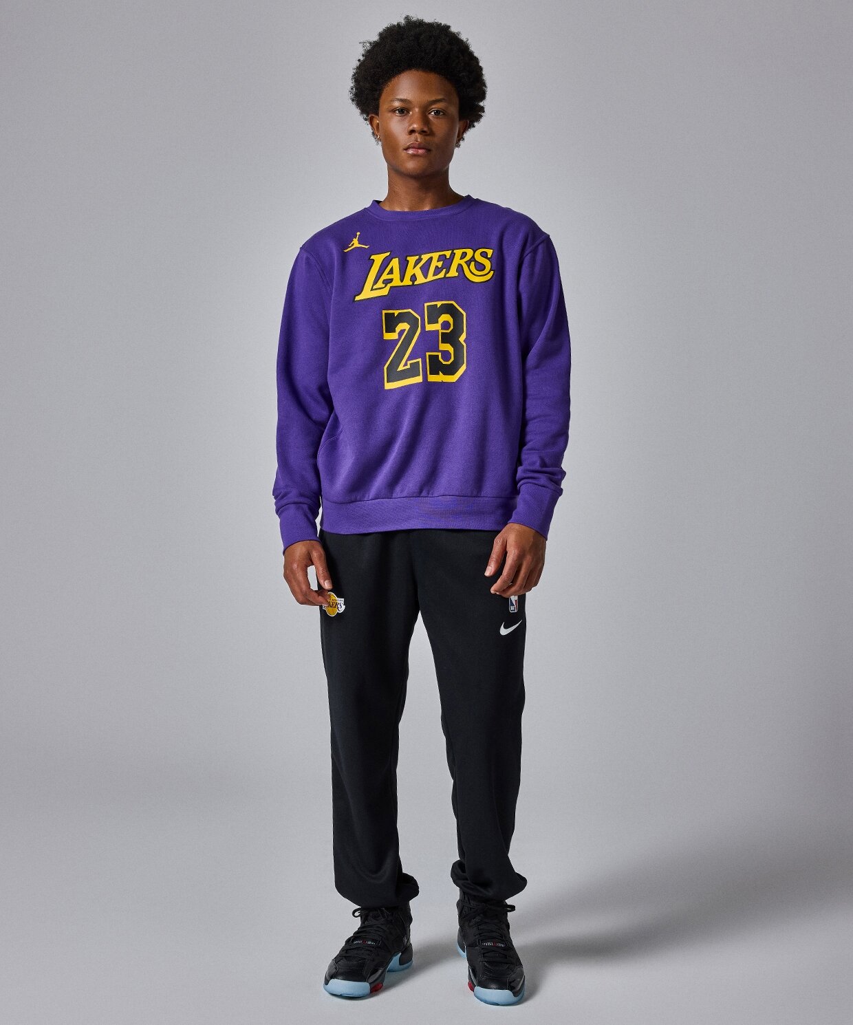 resm Nike Los Angeles Lakers Courtside Statement Edition