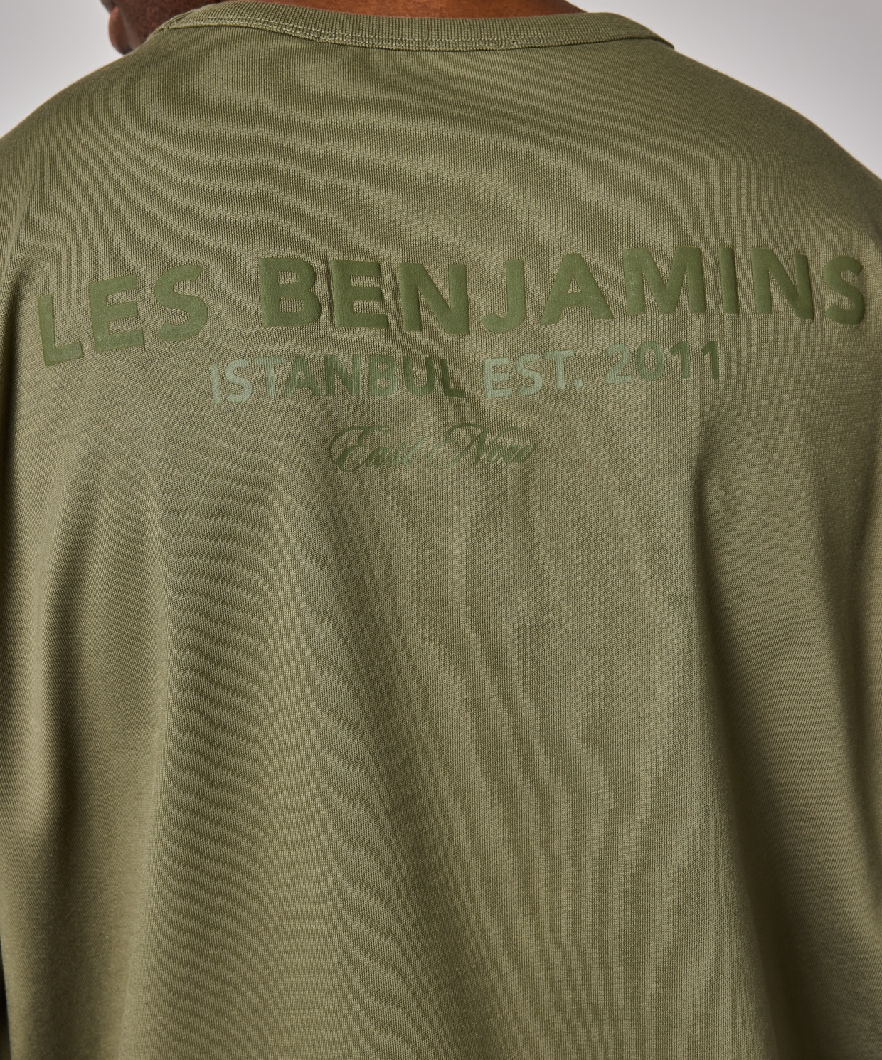 Les Benjamins Short Sleeve Tee 411