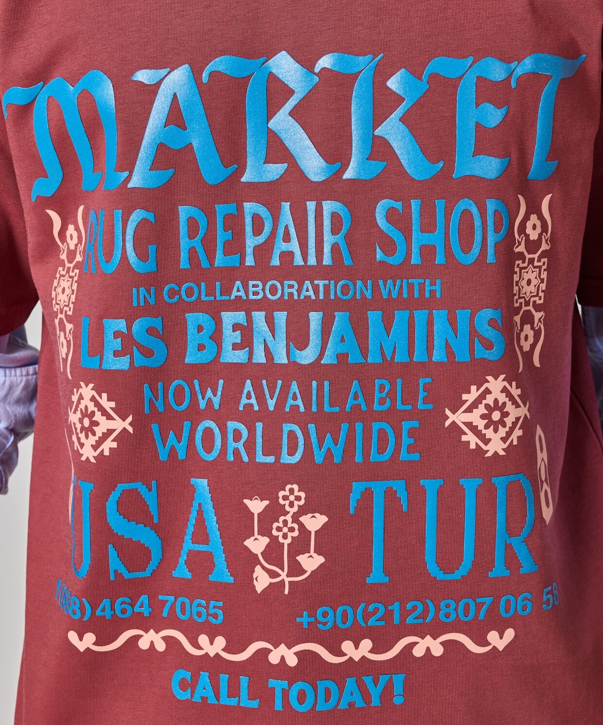 resm Les Benjamins Repair Shop Tee 605