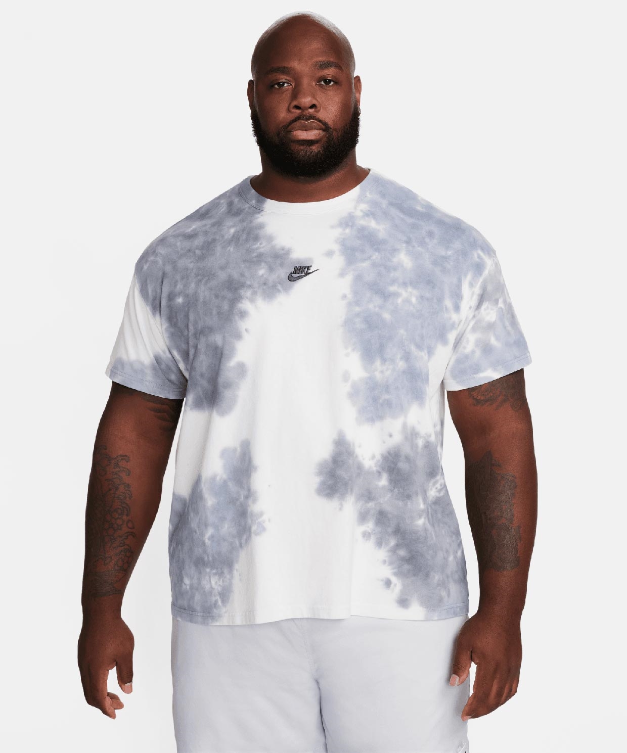 Nike essential hot sale shirt