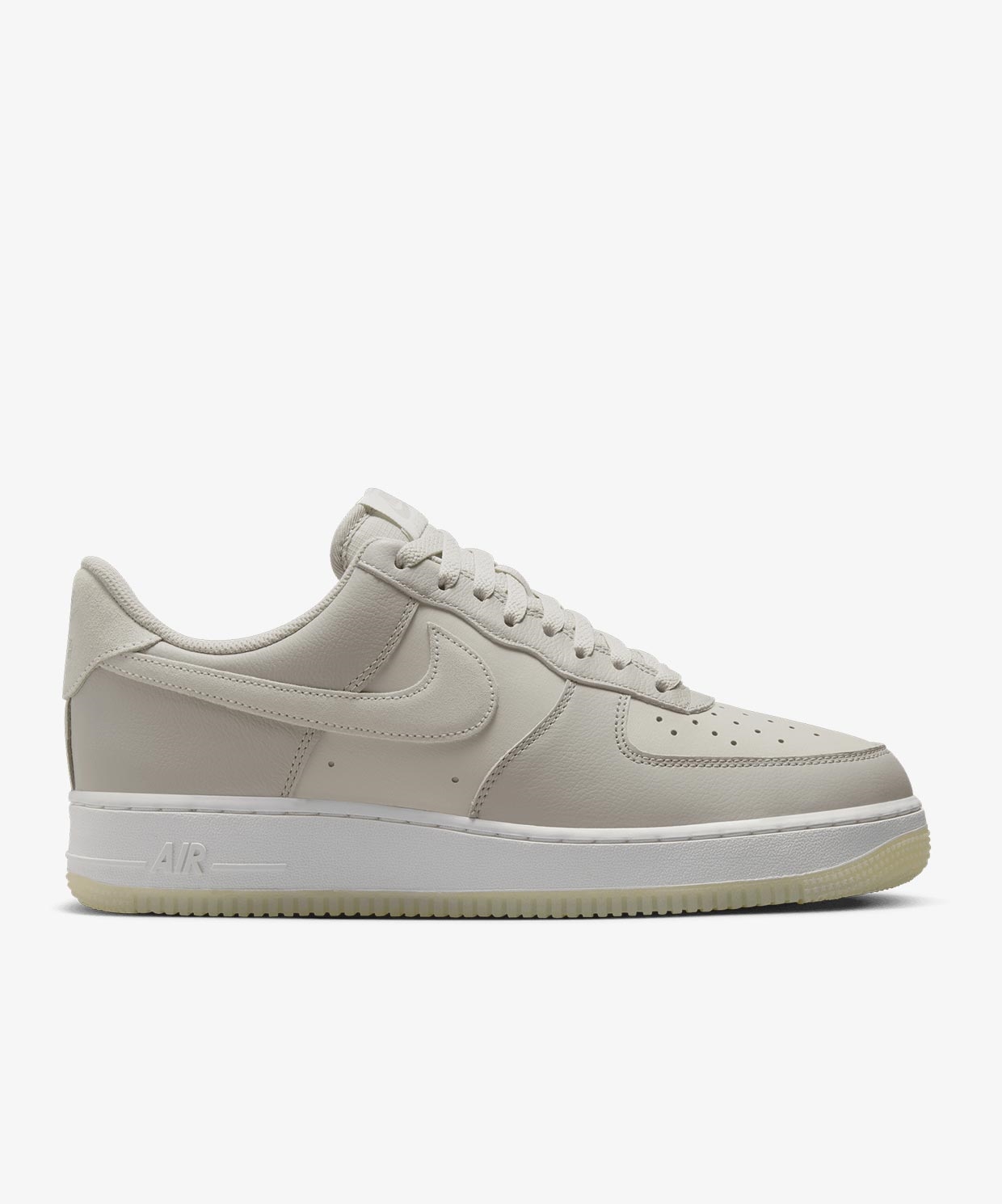 resm Nike Air Force 1 '07 Lv8