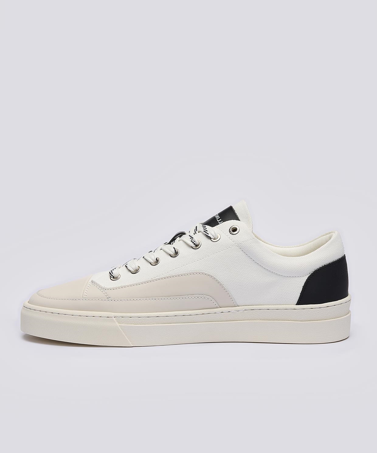 resm Filling Pieces Riviera Low