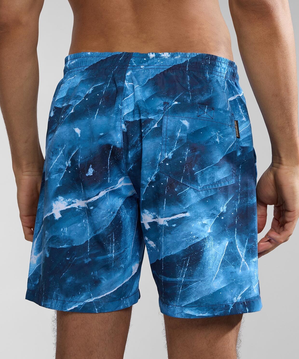 resm Napapijri V-inuvik