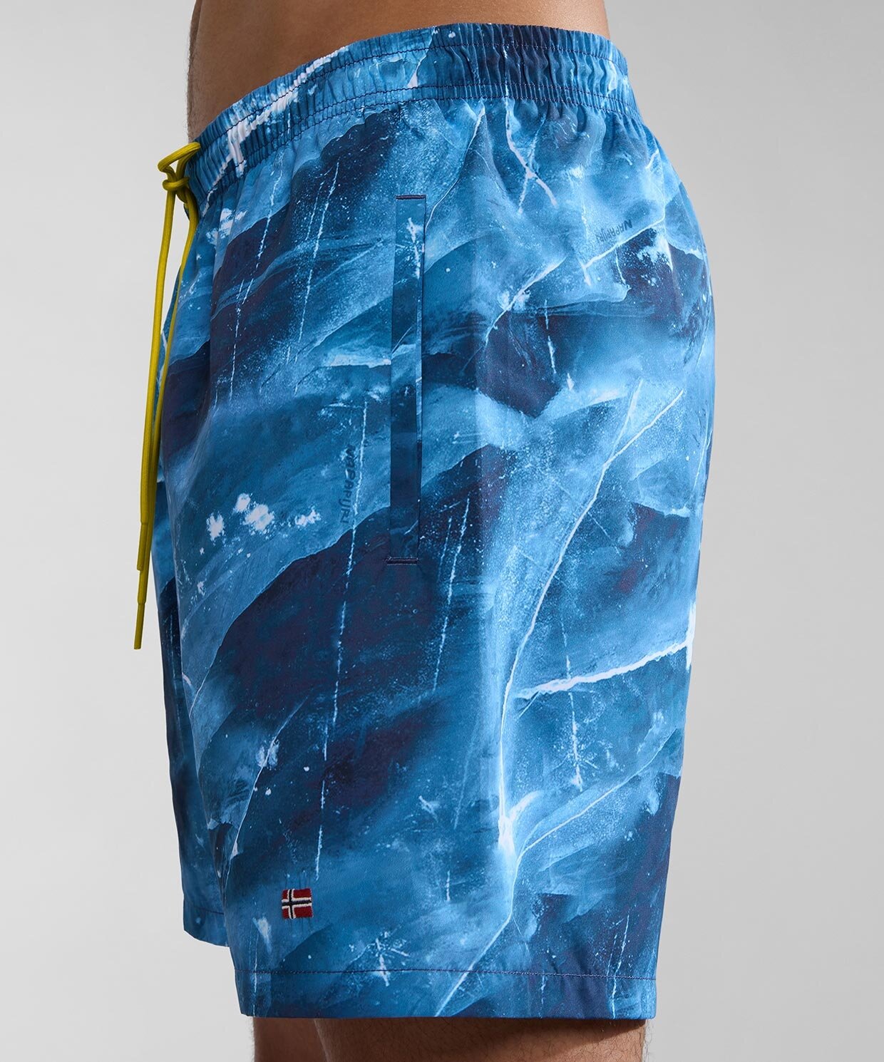 resm Napapijri V-inuvik