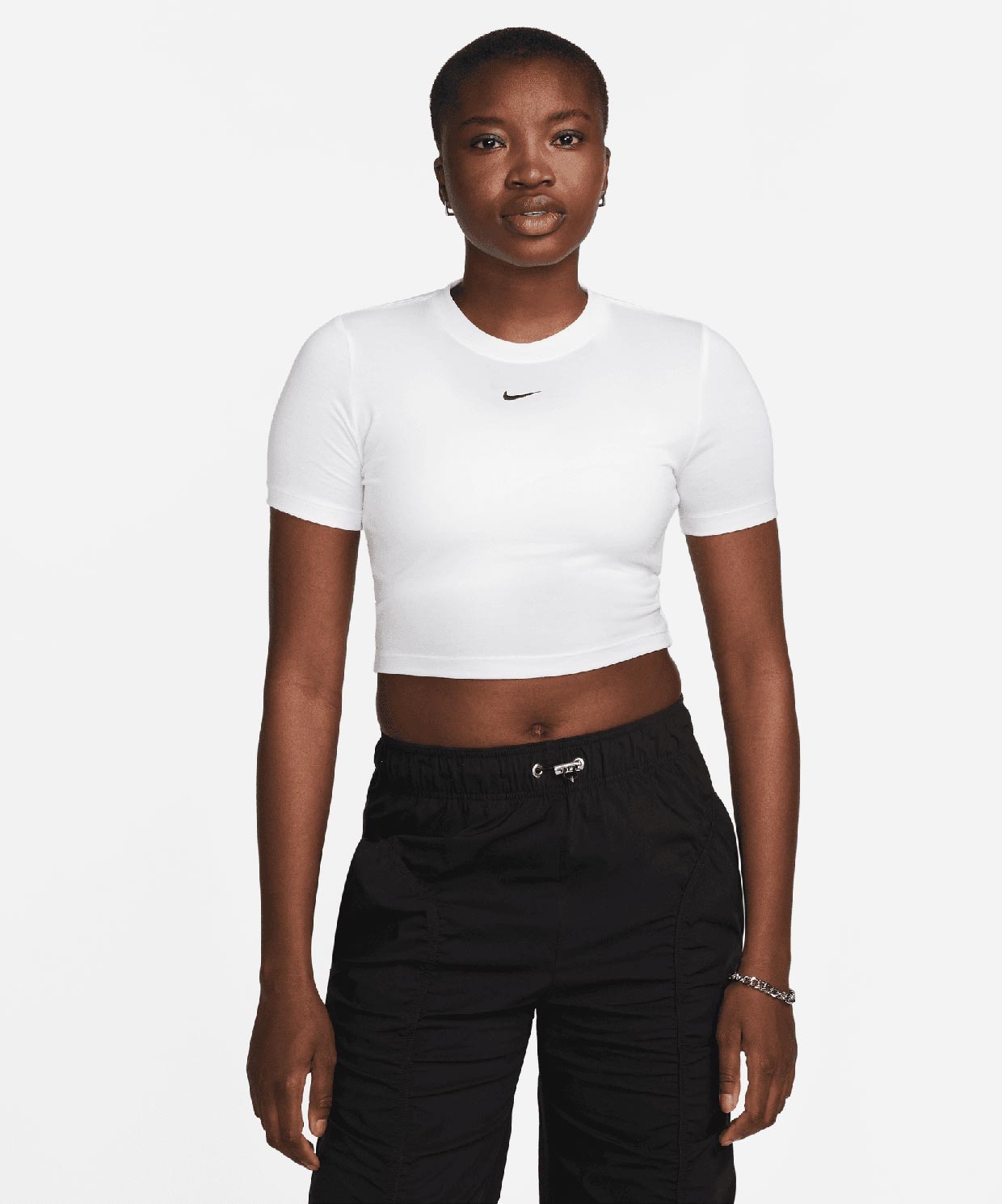 resm Nike Sportswear Essential Slim Cropped T-Shirt