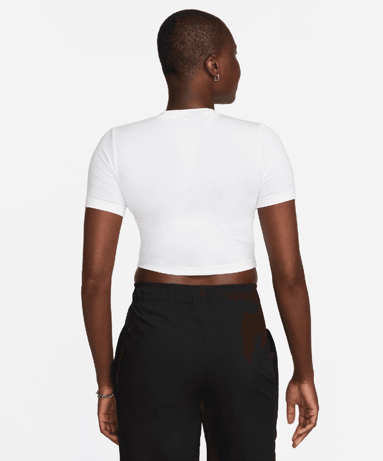 resm Nike Sportswear Essential Slim Cropped T-Shirt