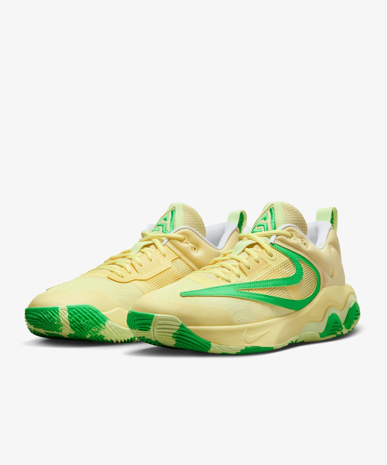 resm Nike Giannis Immortality 3