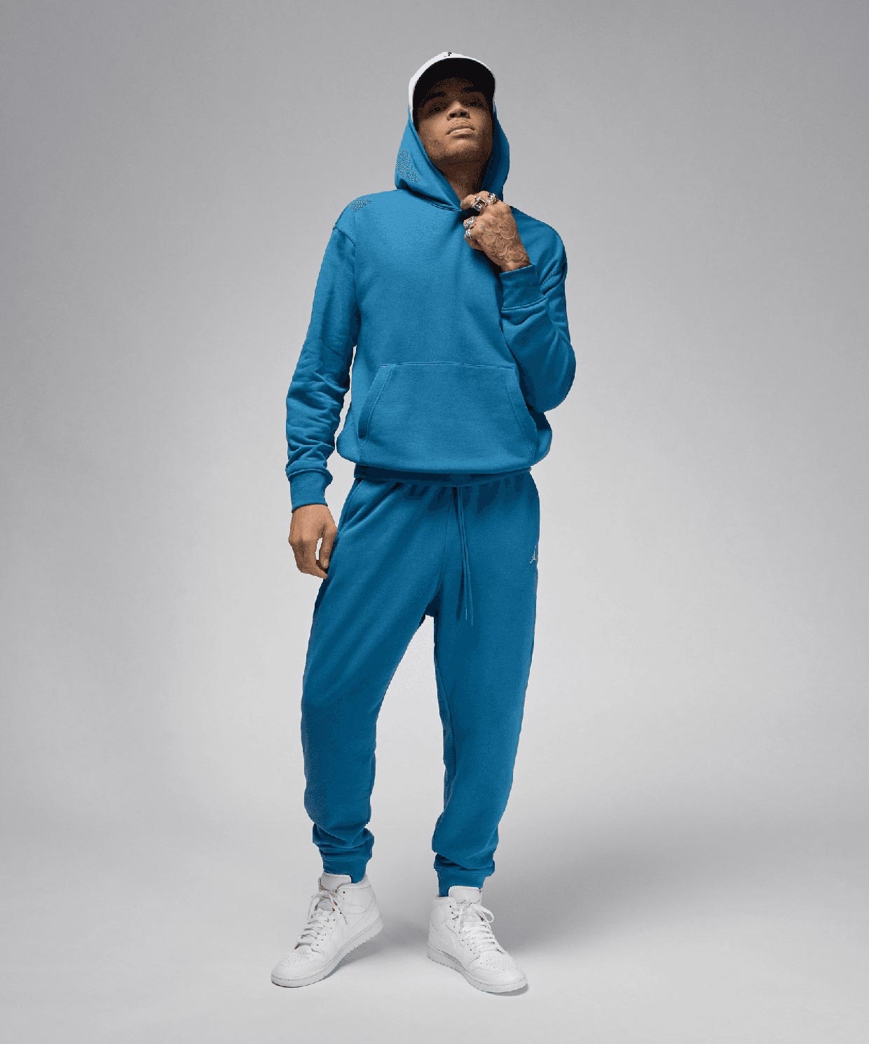 resm Jordan Essentials Looped Fleece Hoodie