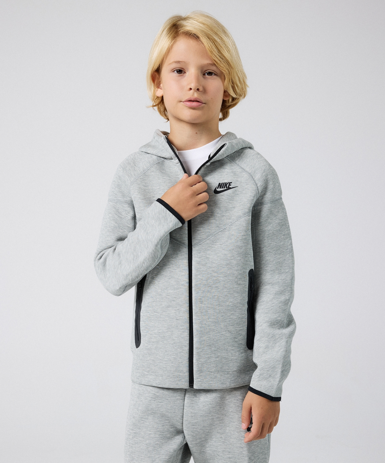 resm Nike Sportswear Tech Fleece Full-Zip Hoodie