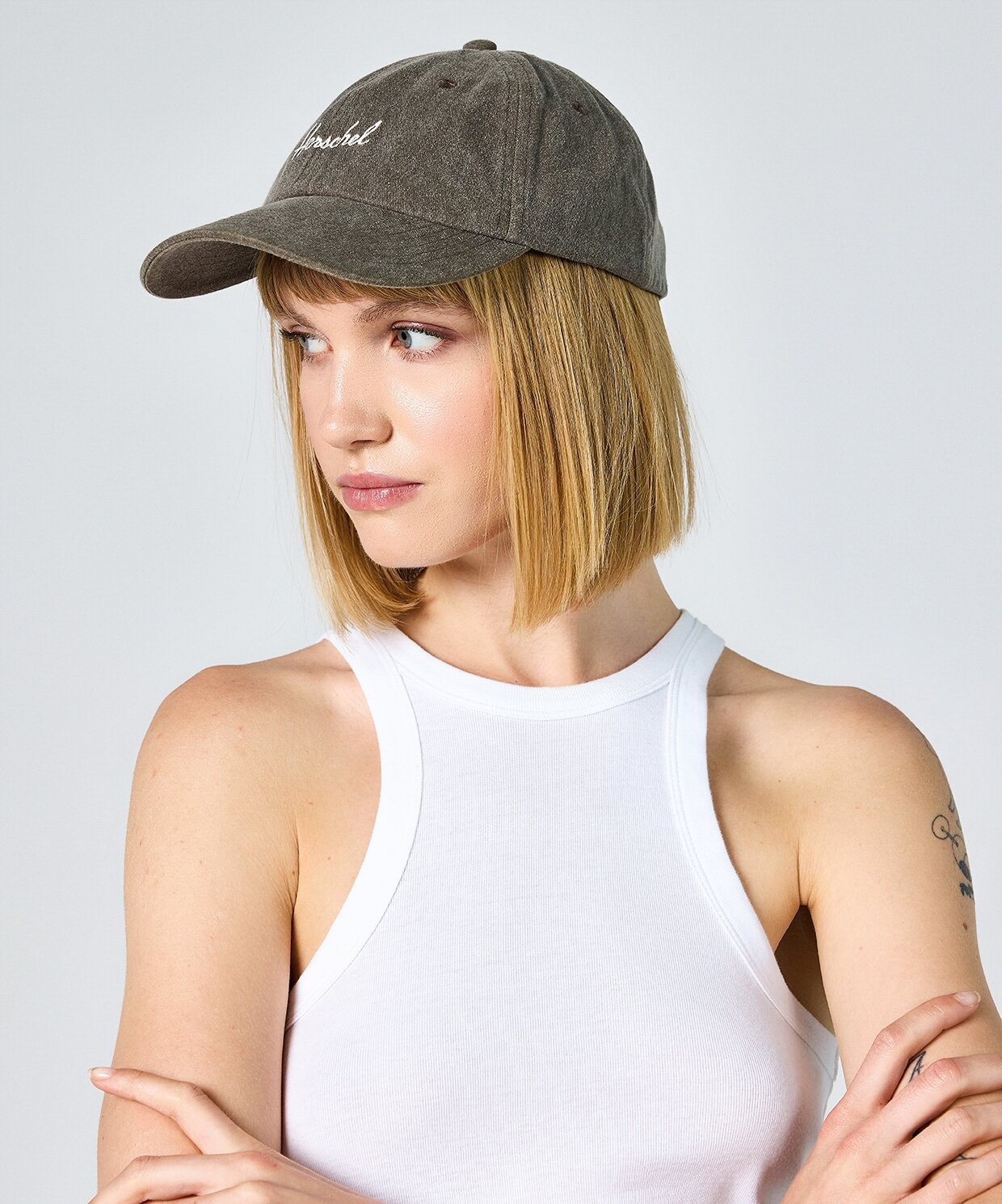 resm Herschel Sylas Stonewash Cap