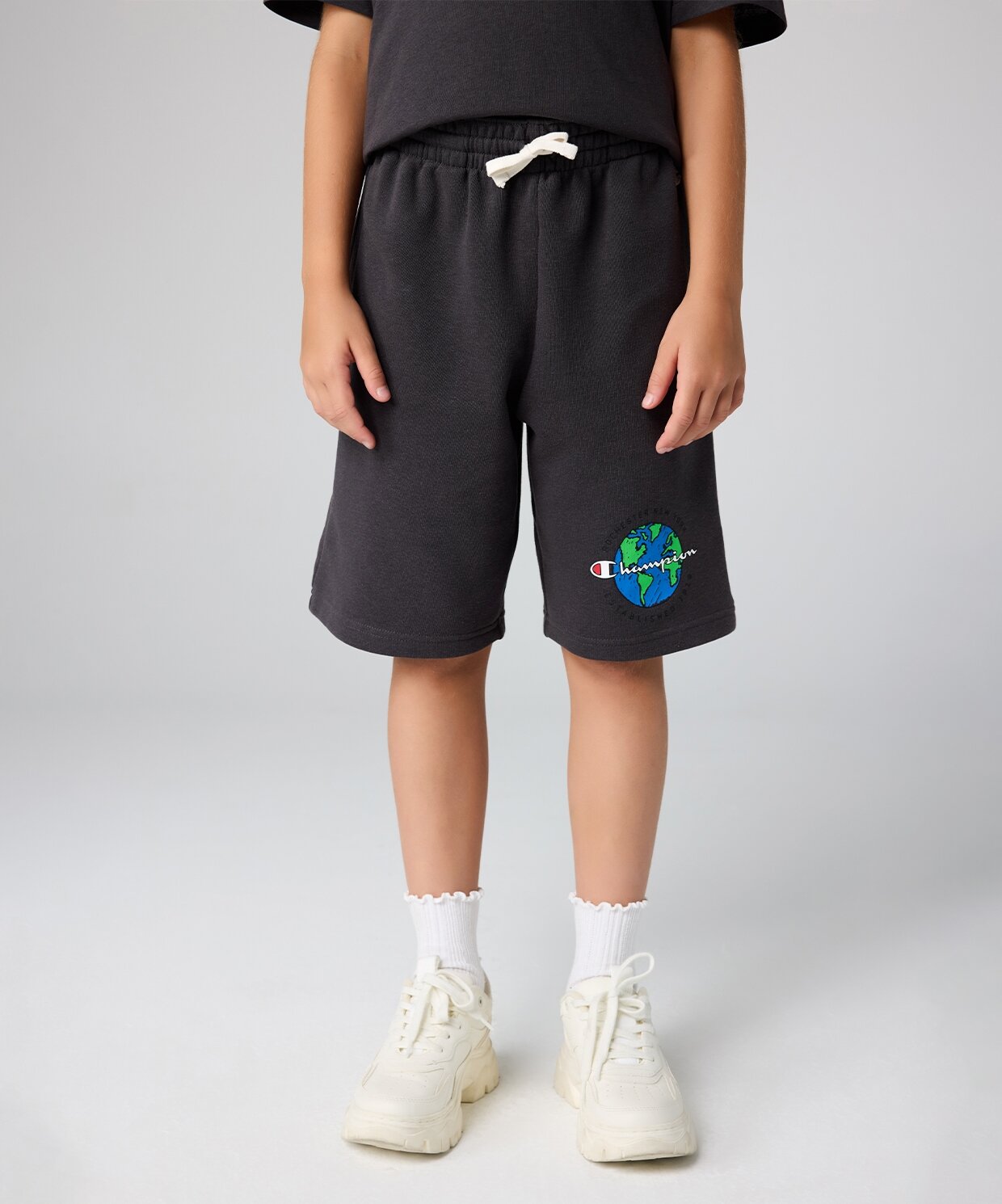 resm Champion Eco Future Bermuda