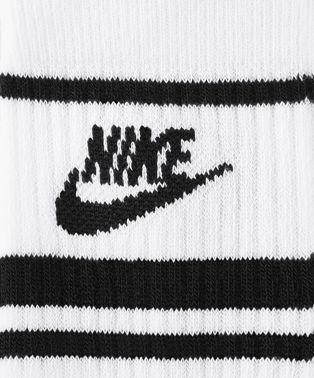 resm Nike Sportswear Dri-Fit Everyday Essential Crew Socks