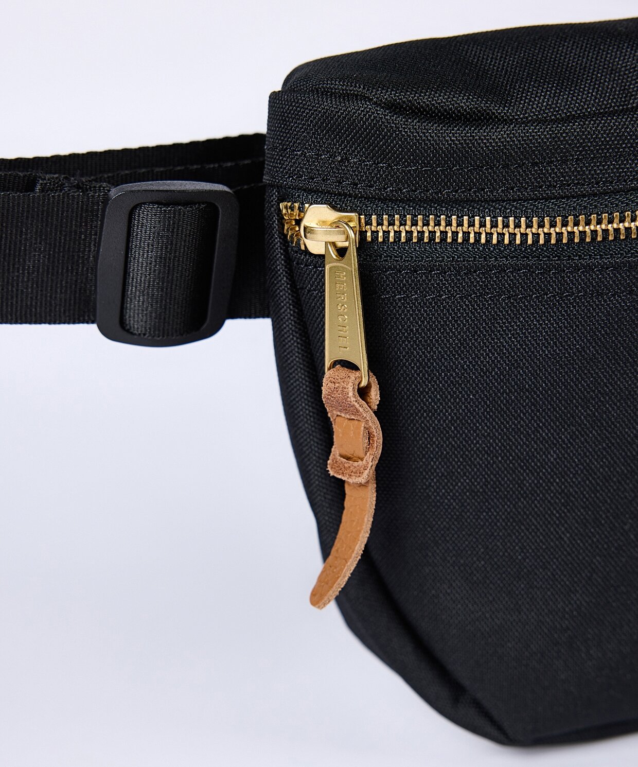 resm Herschel Settlement Hip Pack