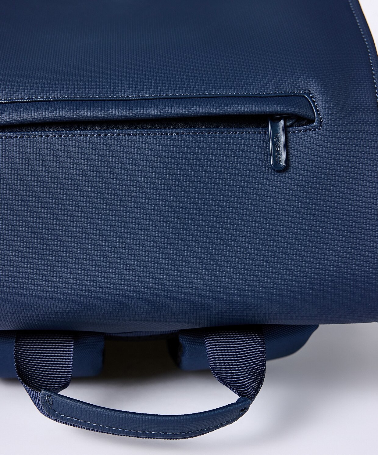 resm XD Design Soft Daypack Hırsızlık Önleyici Sırt Çantası