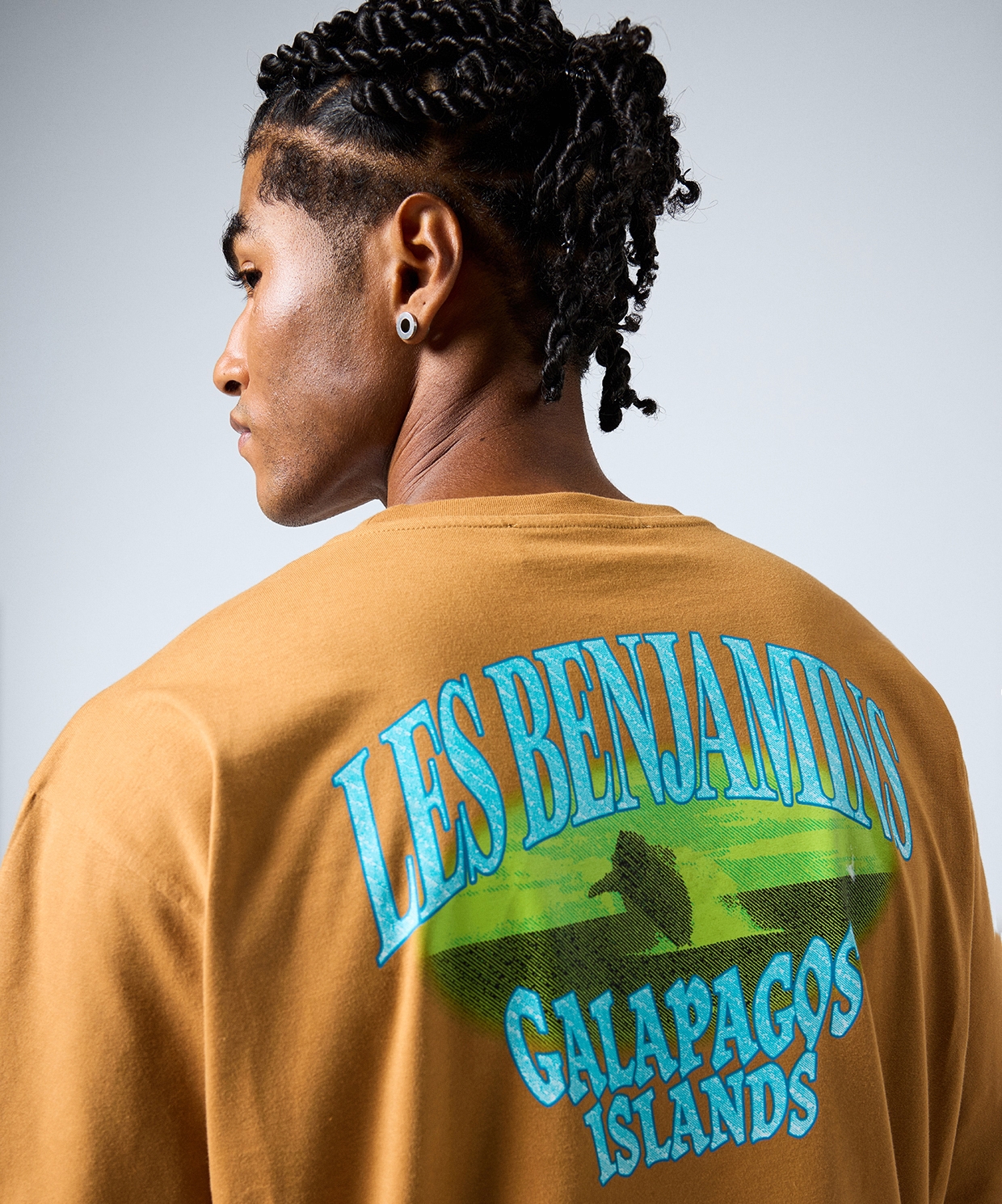 Les Benjamins Short Sleeve Tee 717