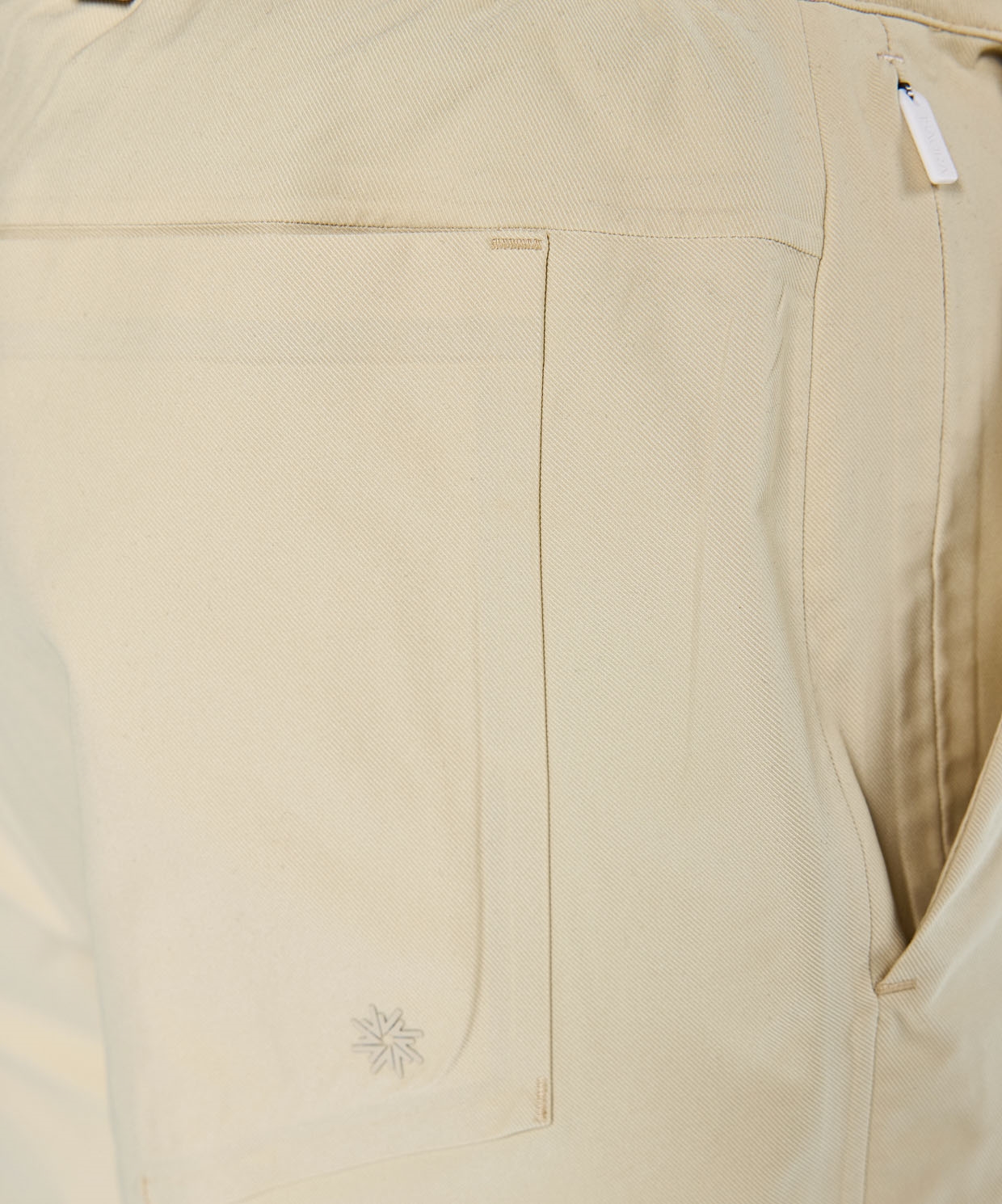 Isaora Neo Technical Chino Pant