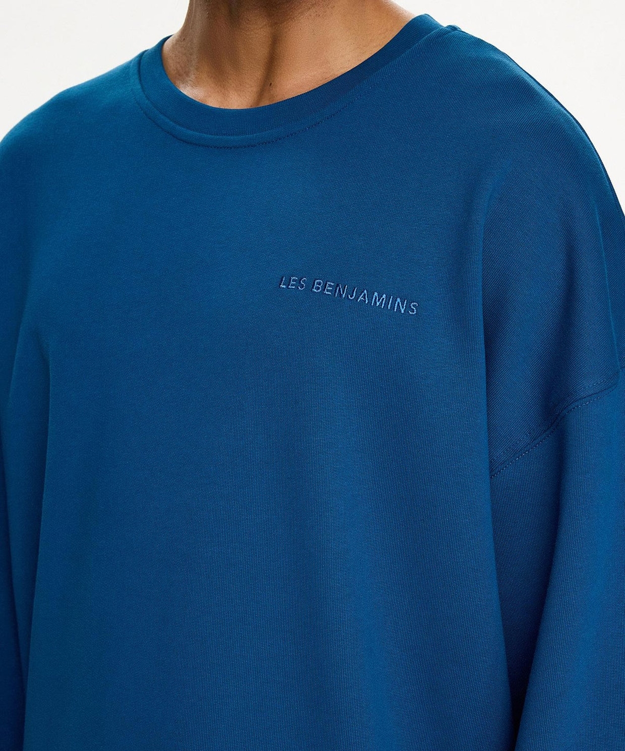 Les Benjamins Essentials Sweatshirt 302