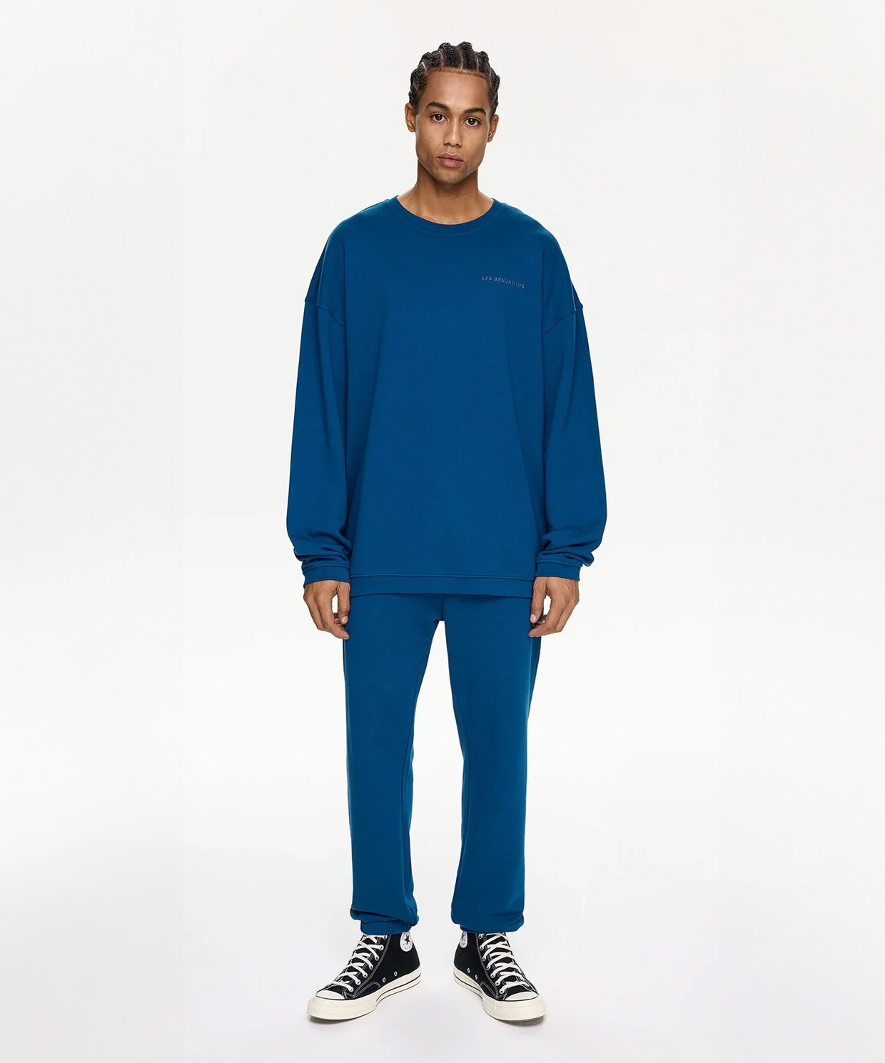 Les Benjamins Essentials Sweatshirt 302