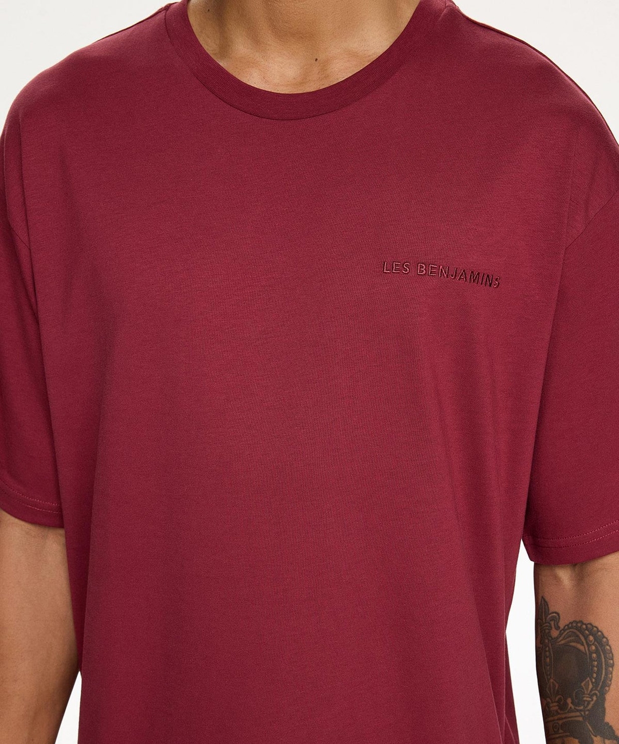 Les Benjamins Essentials Short Sleeve Tee 301