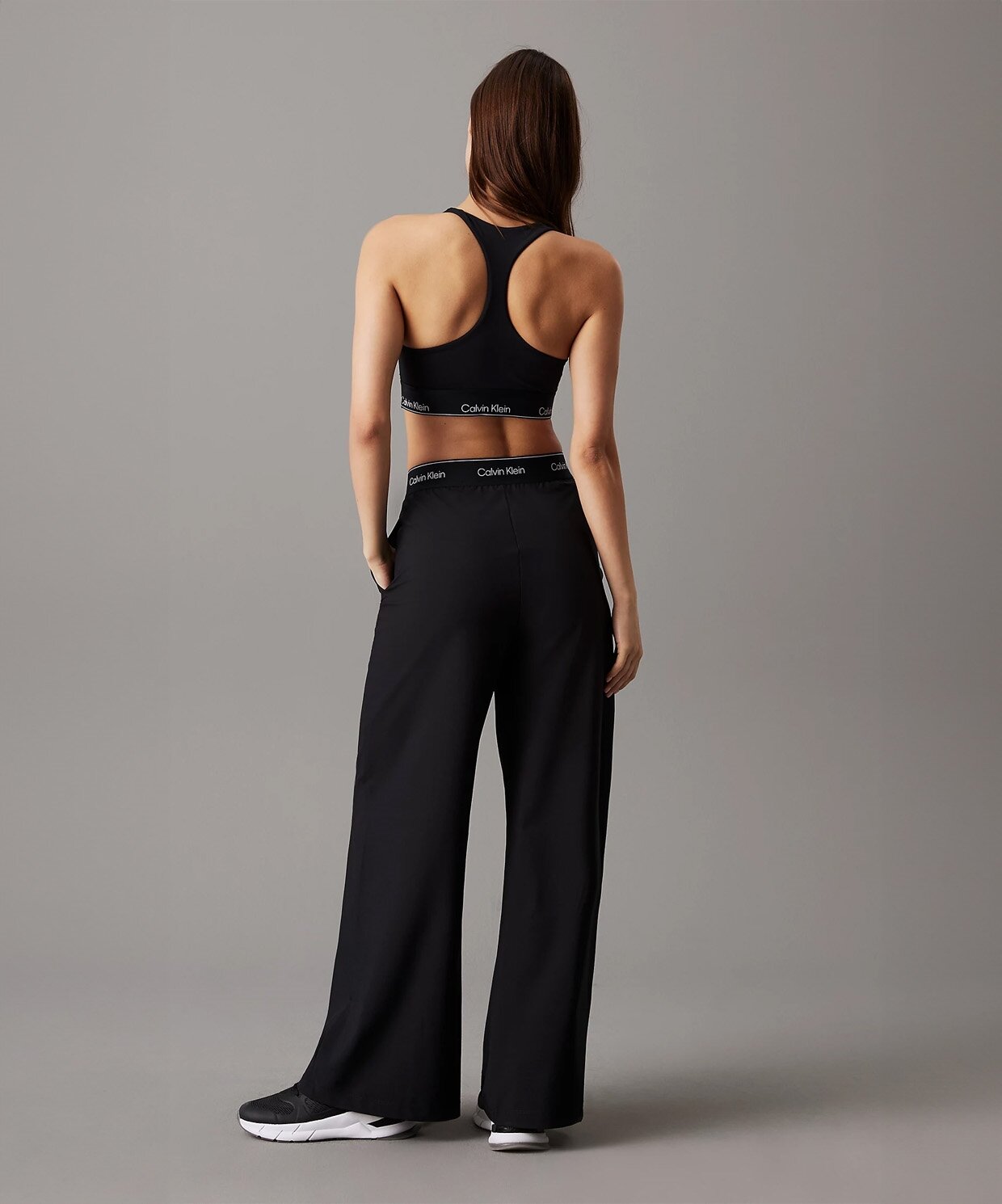 resm Calvin Klein Medium Support Bralette