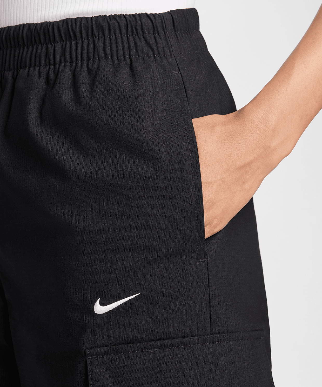 Nike Sportswear Everything Wovens Mid-Rise Cargo Pants