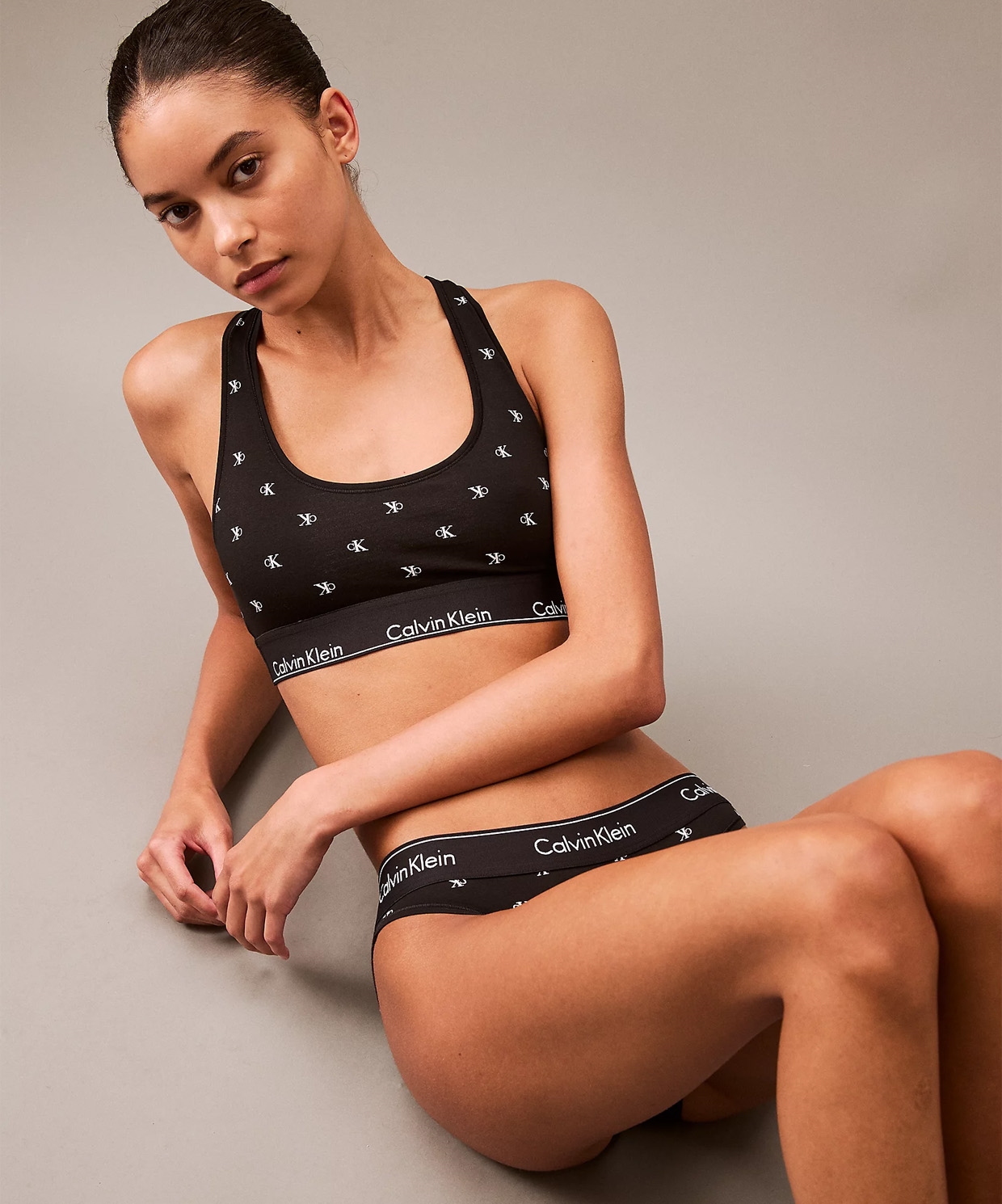 resm Calvin Klein Unlined Bralette