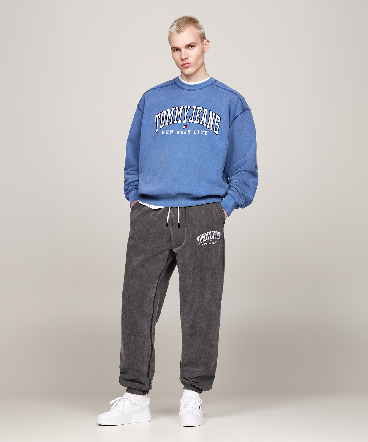 Tommy Jeans Varsity Washed Sweatshirt