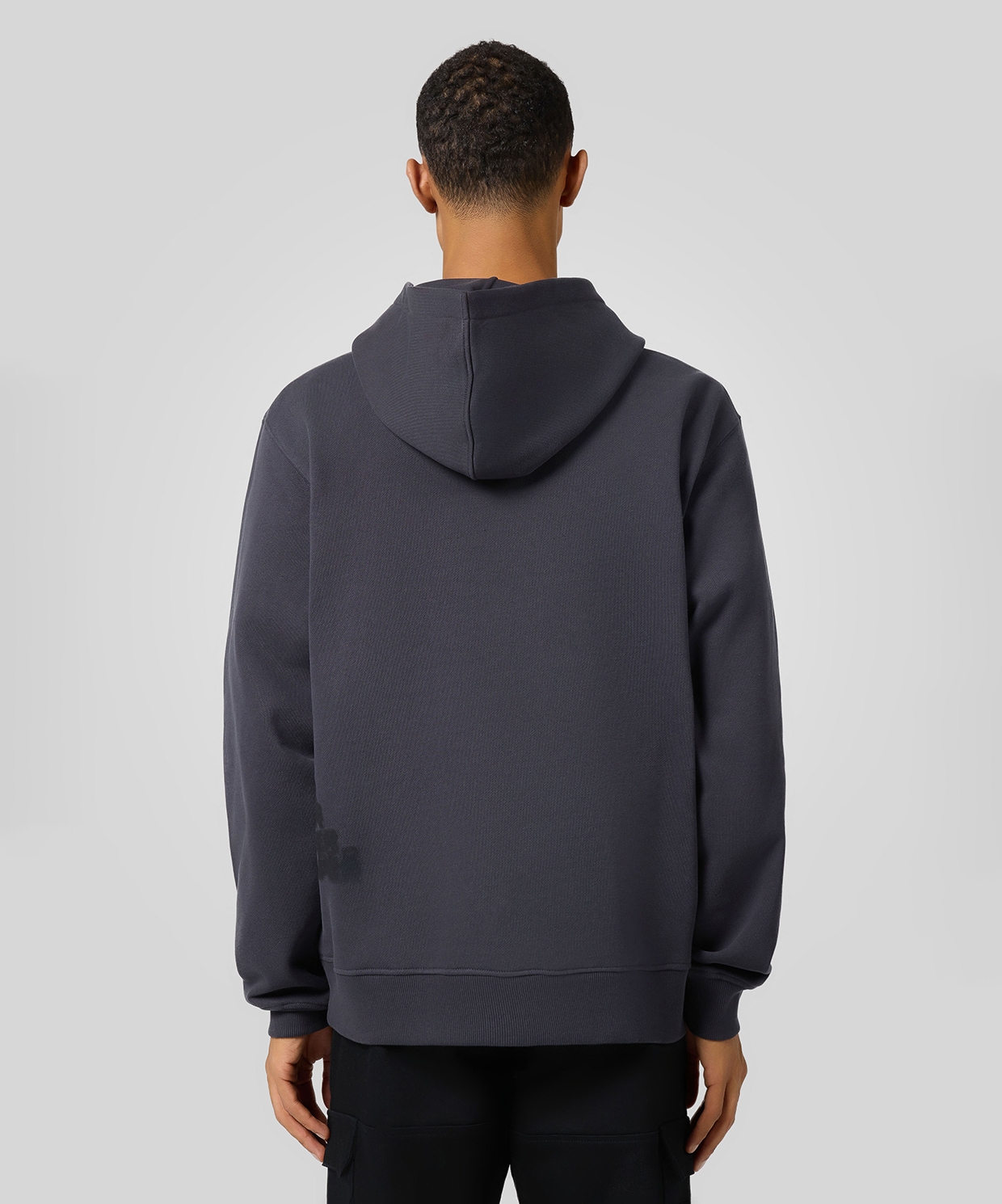 パーカー・フーディ DAILY PAPER FW24 OVERLOAD HOODIE (2421041 OBSIDIAN) Daily Paper - Overload Hoodie (Obsidian Black) | HHV