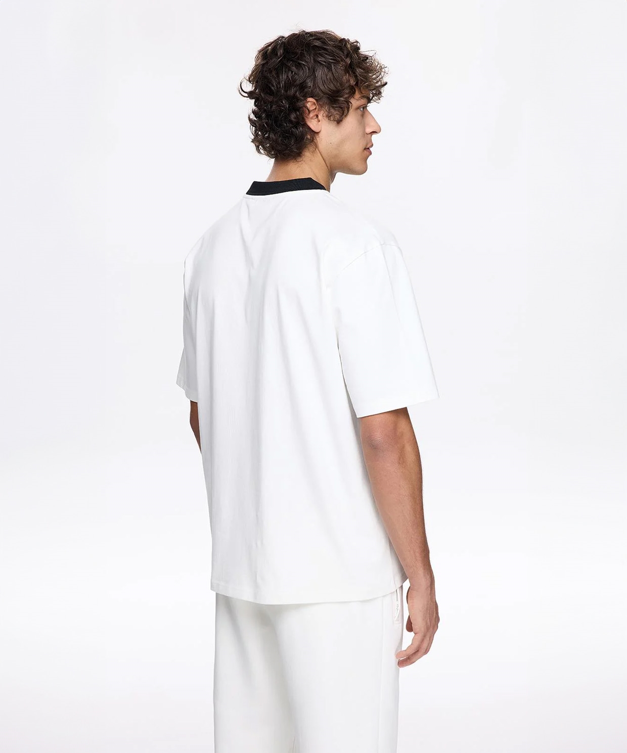 Les Benjamins Classics Short Sleeve Tee 404