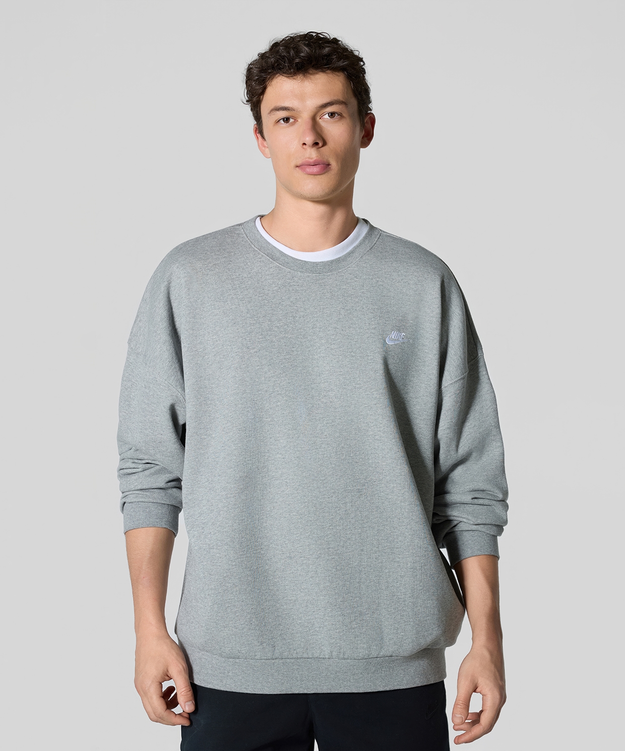 Nike Club Fleece Oversized French Terry Crew